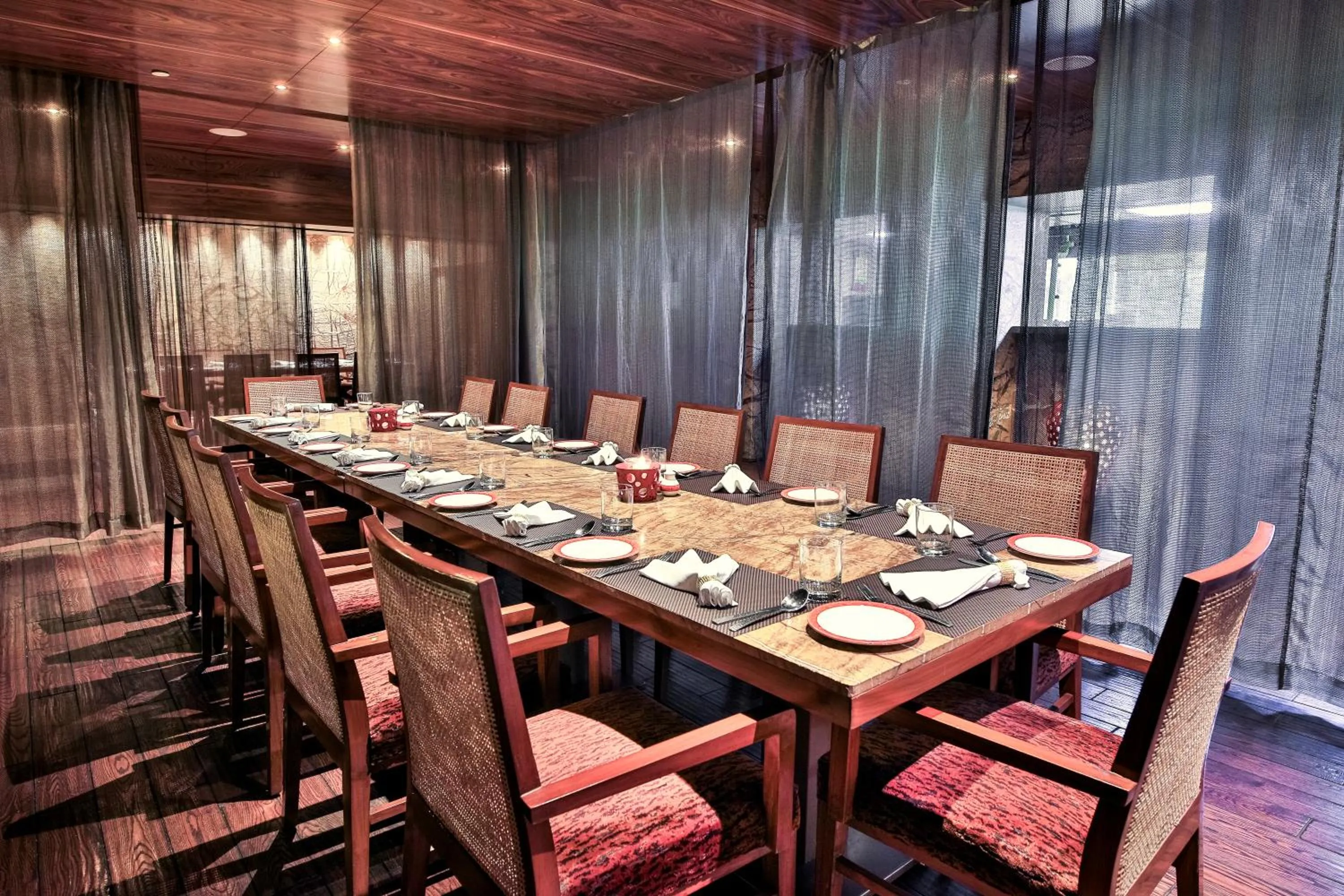 Restaurant/places to eat in The Lalit Chandigarh