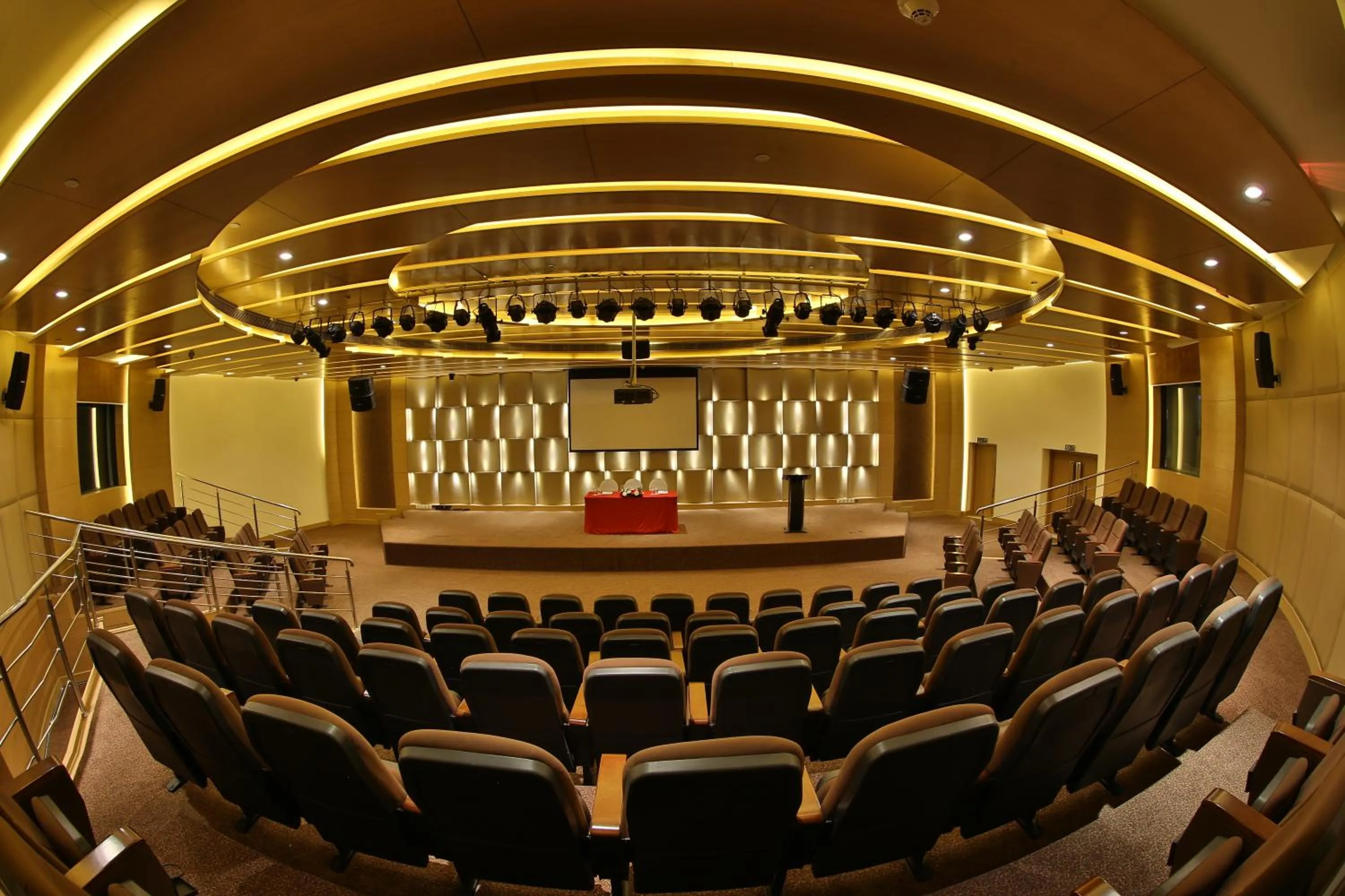 Meeting/conference room in The Lalit Chandigarh