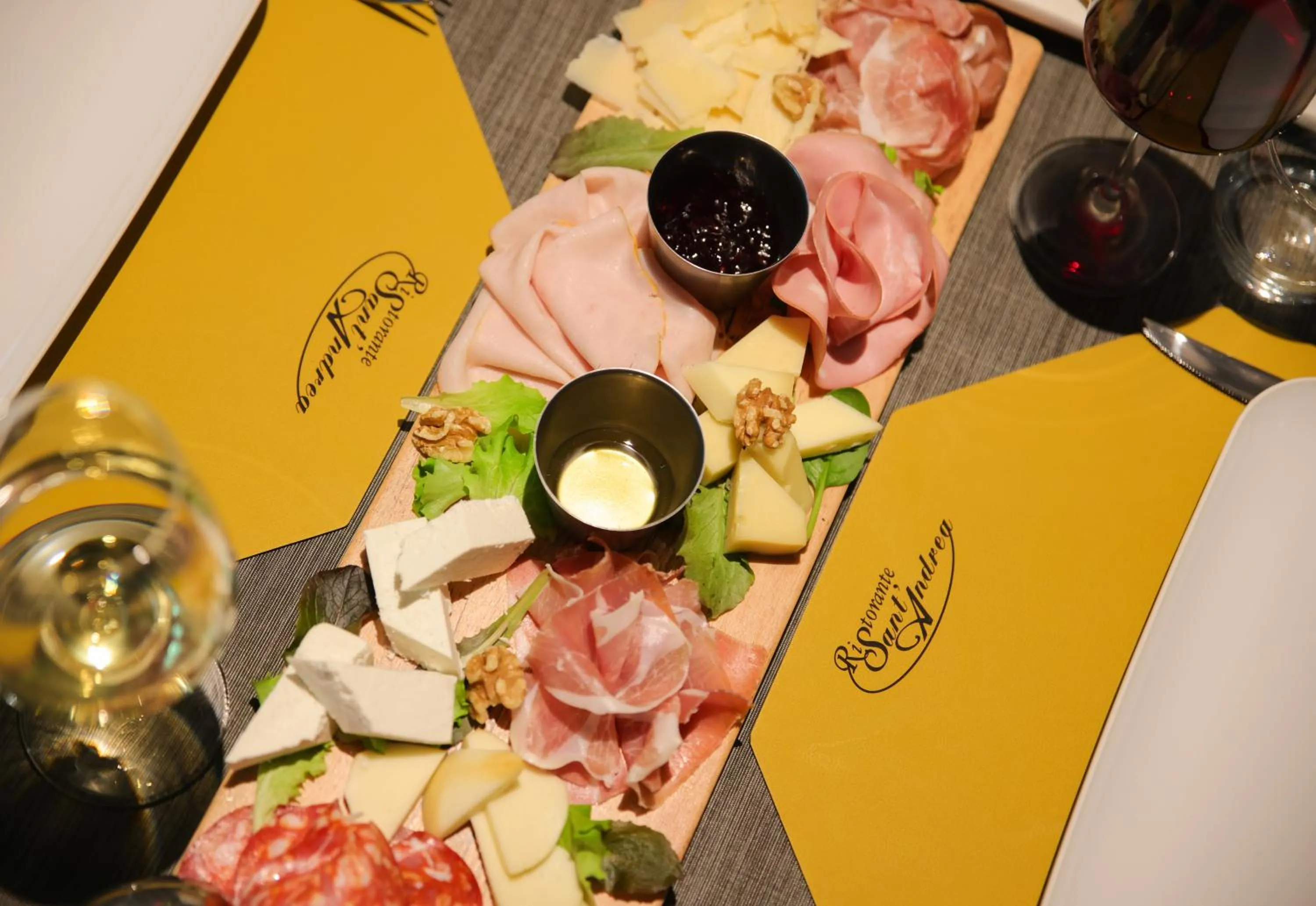 Food in Hotel Parisi