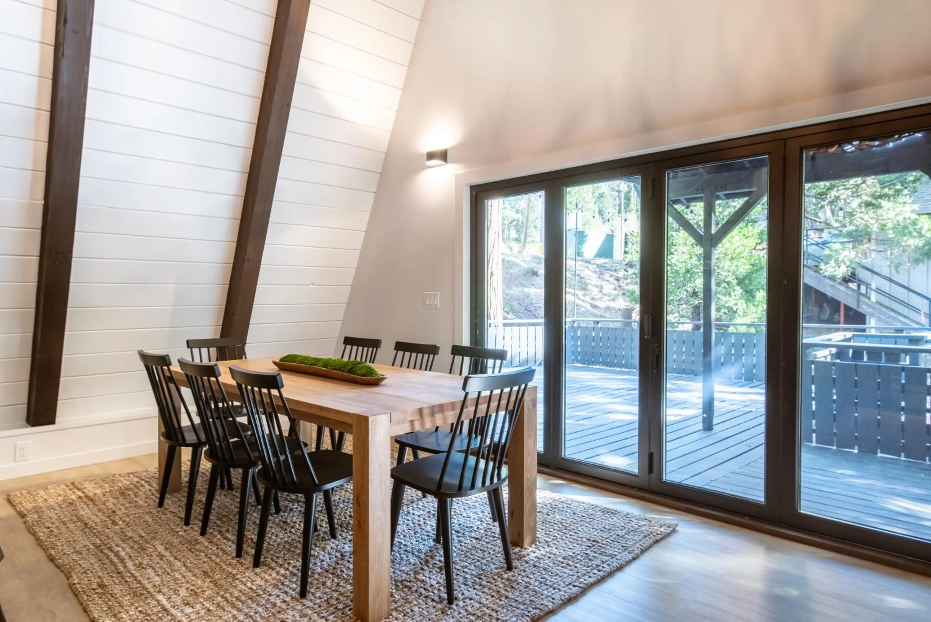 Communal lounge/ TV room in The Kingsley Hotel