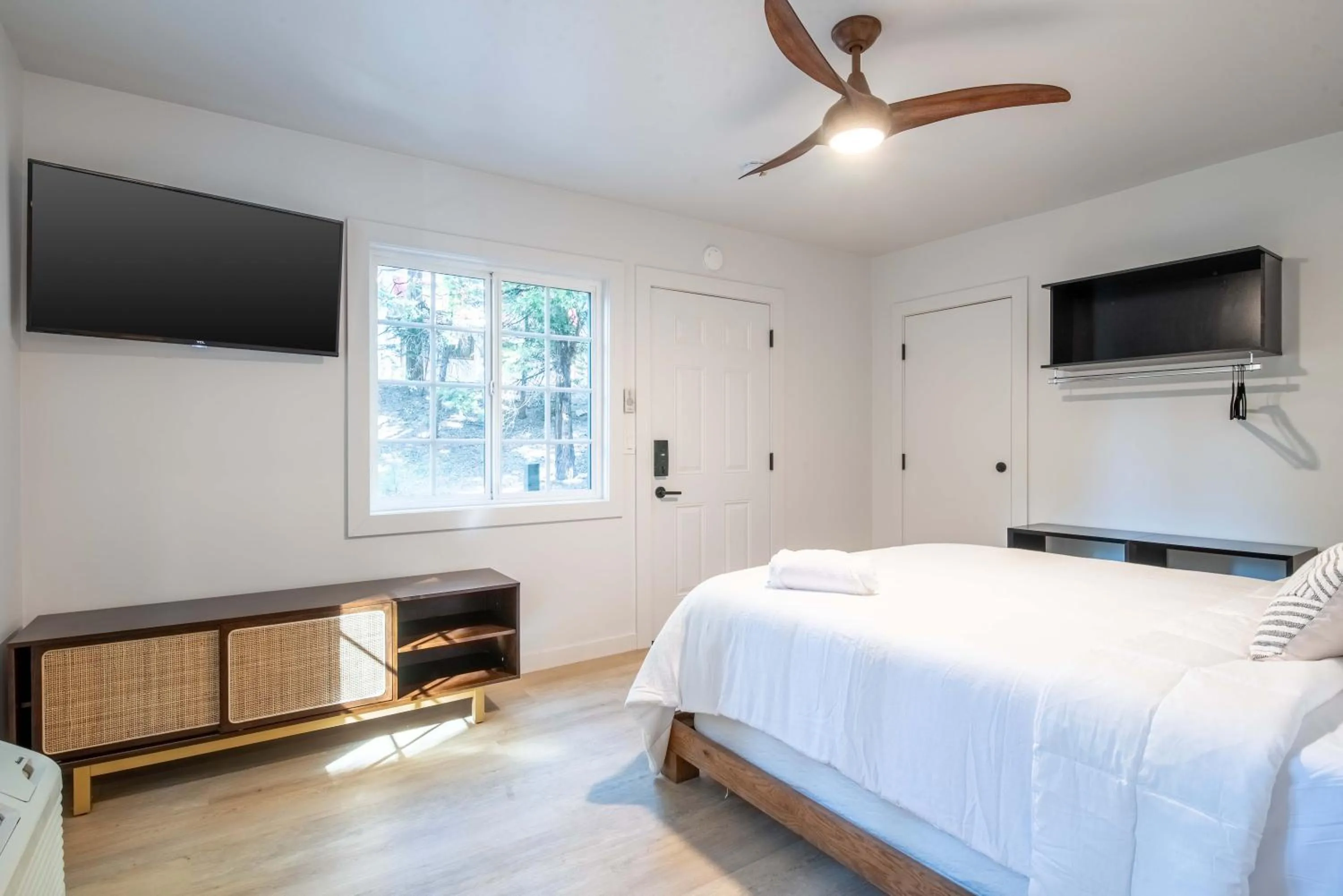 Bed in The Kingsley Hotel