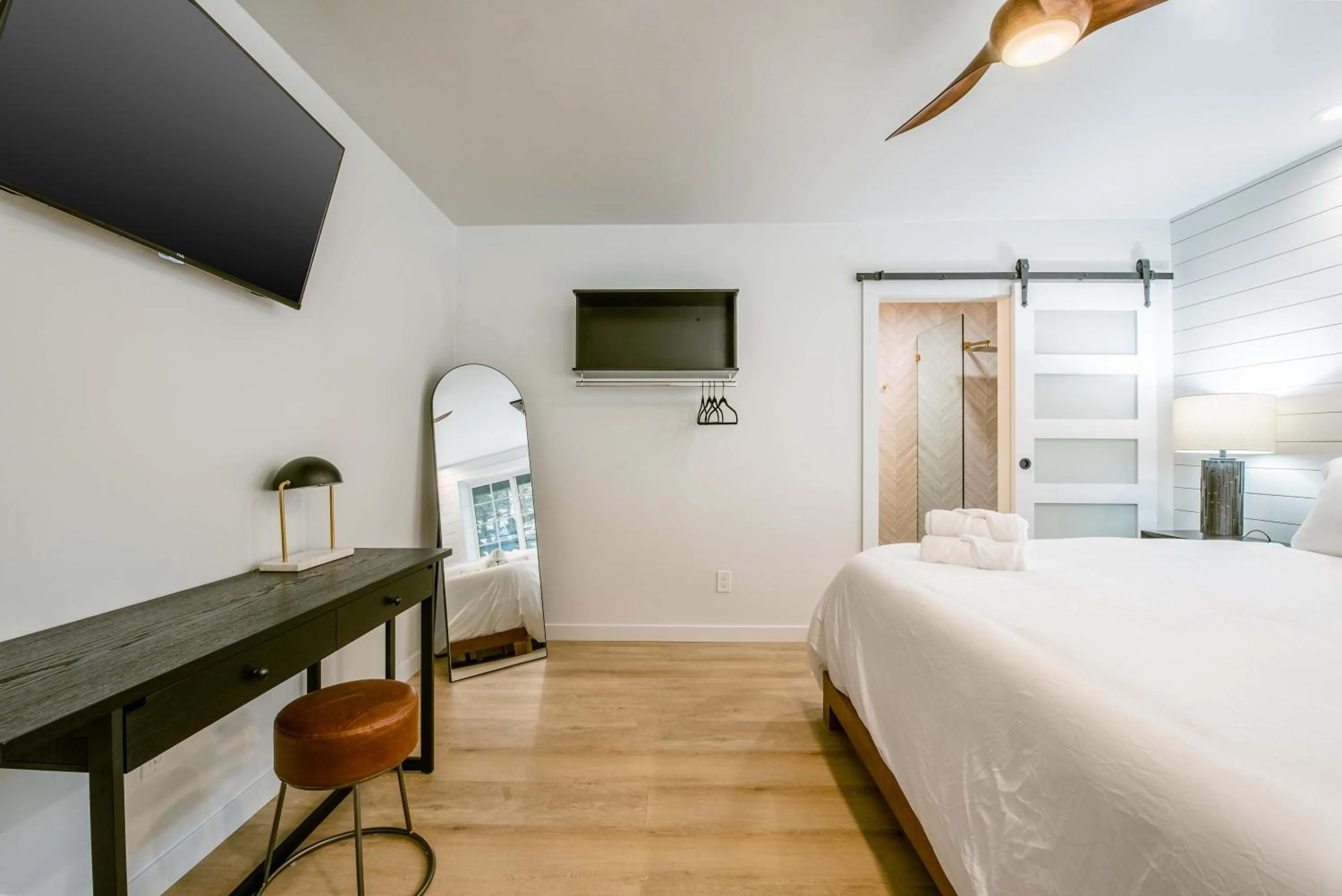 Bed in The Kingsley Hotel