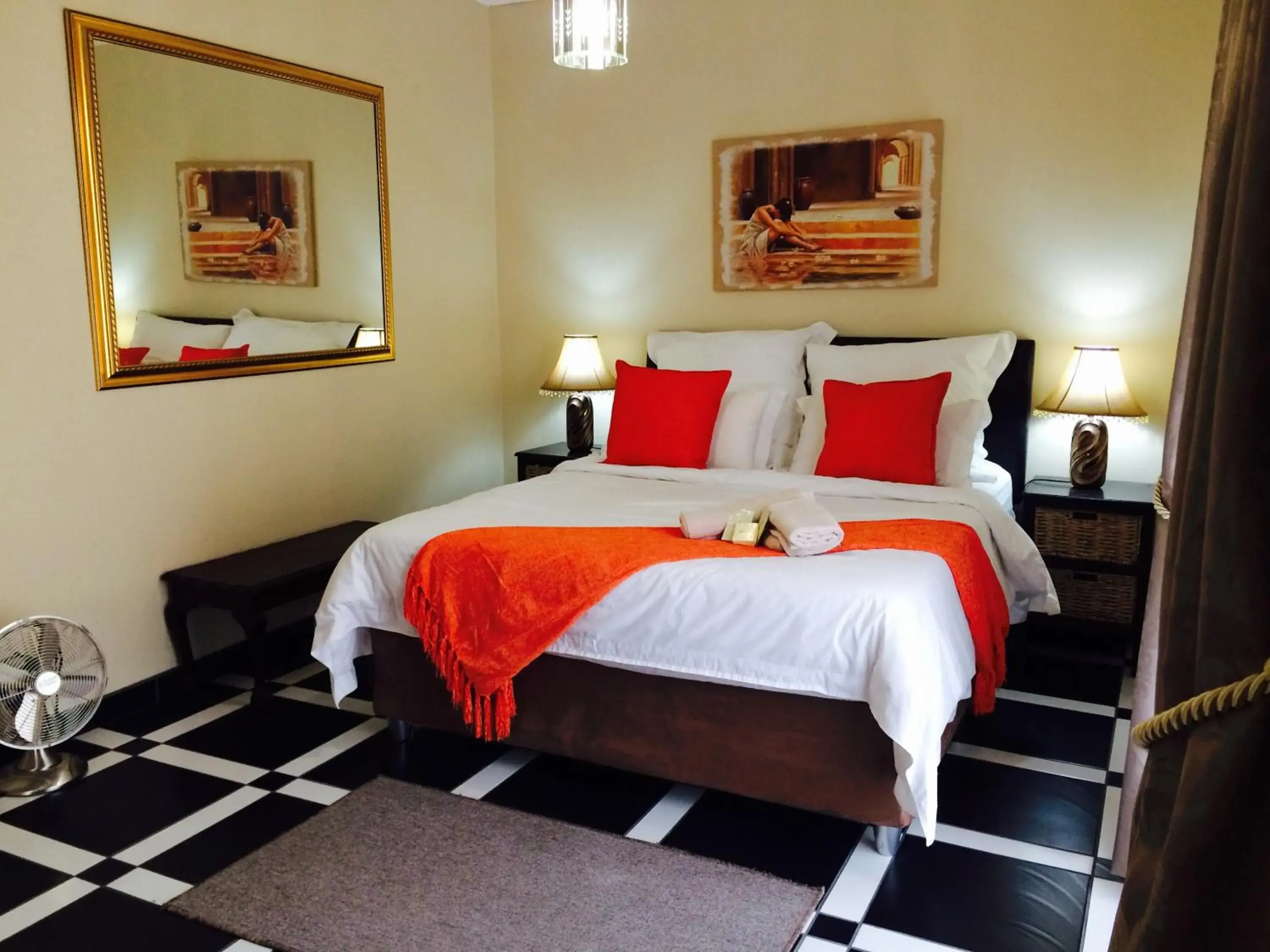 Budget Double Room in Helderberg Guesthouse Budget Double Room in Helderberg Guesthouse