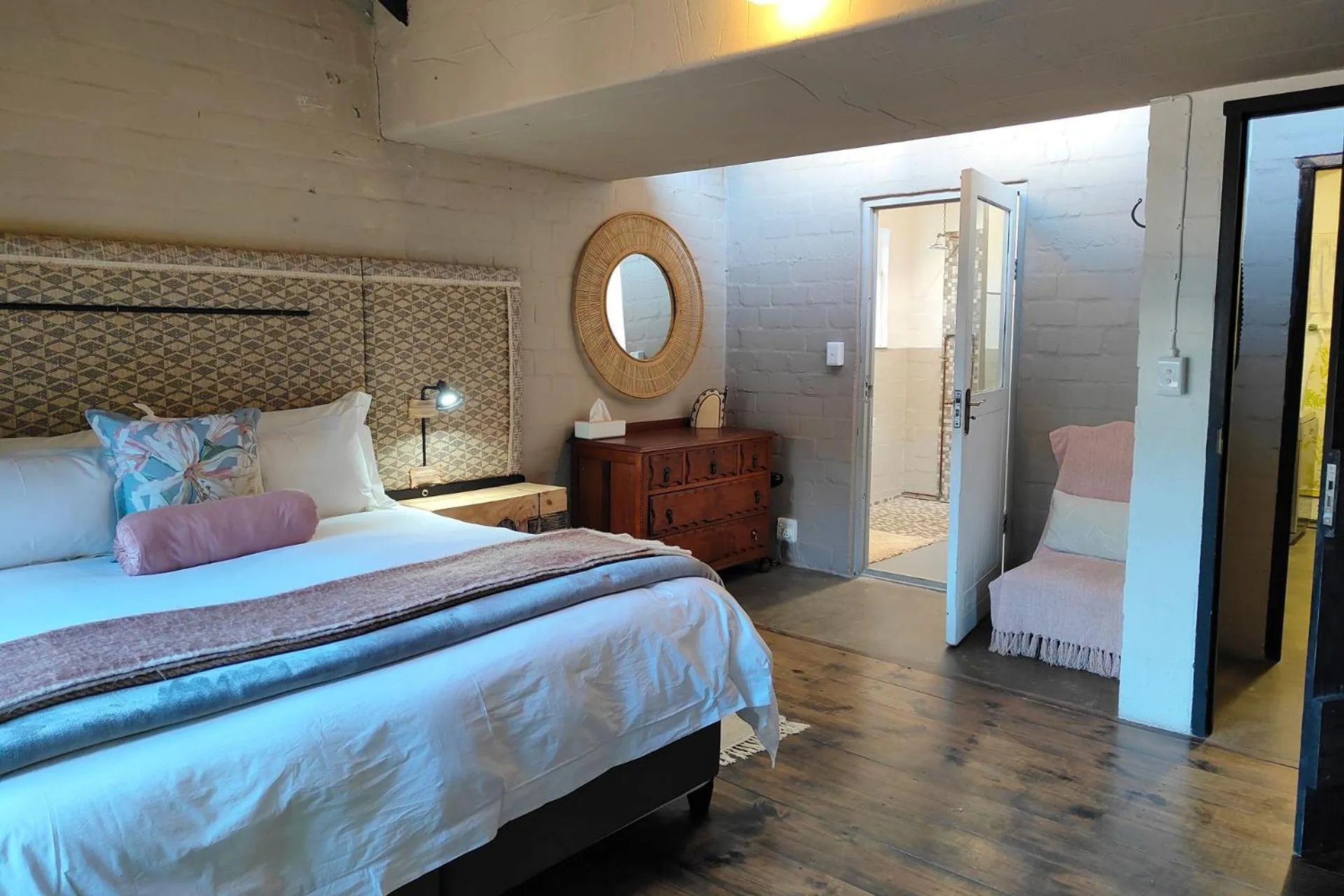 Bedroom, Bed in Hornbill House Self Catering Accommodation