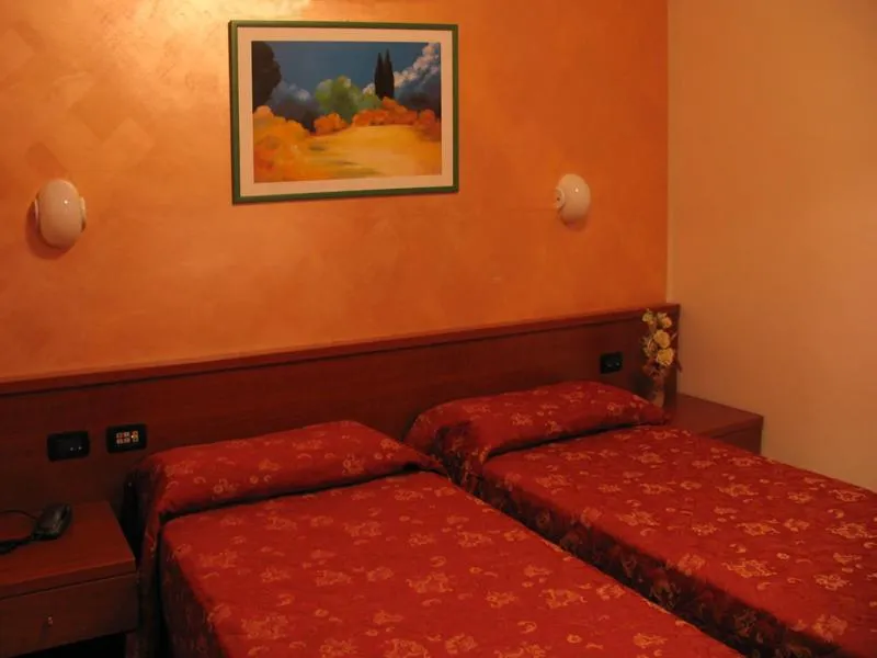 Bed in Hotel Stazione