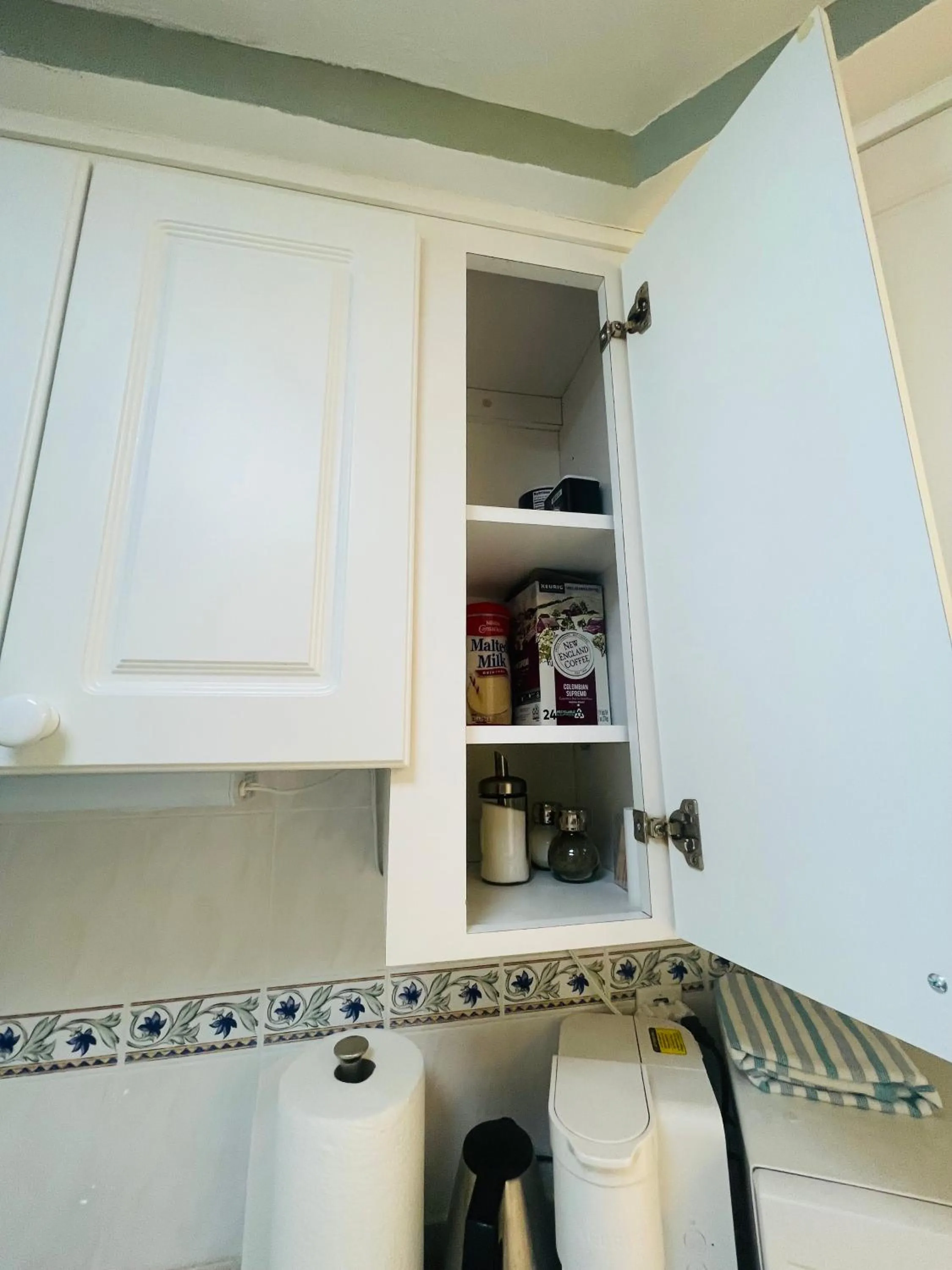 Kitchen or kitchenette in Daytona Beach Resort Oceanfront CondoStudio