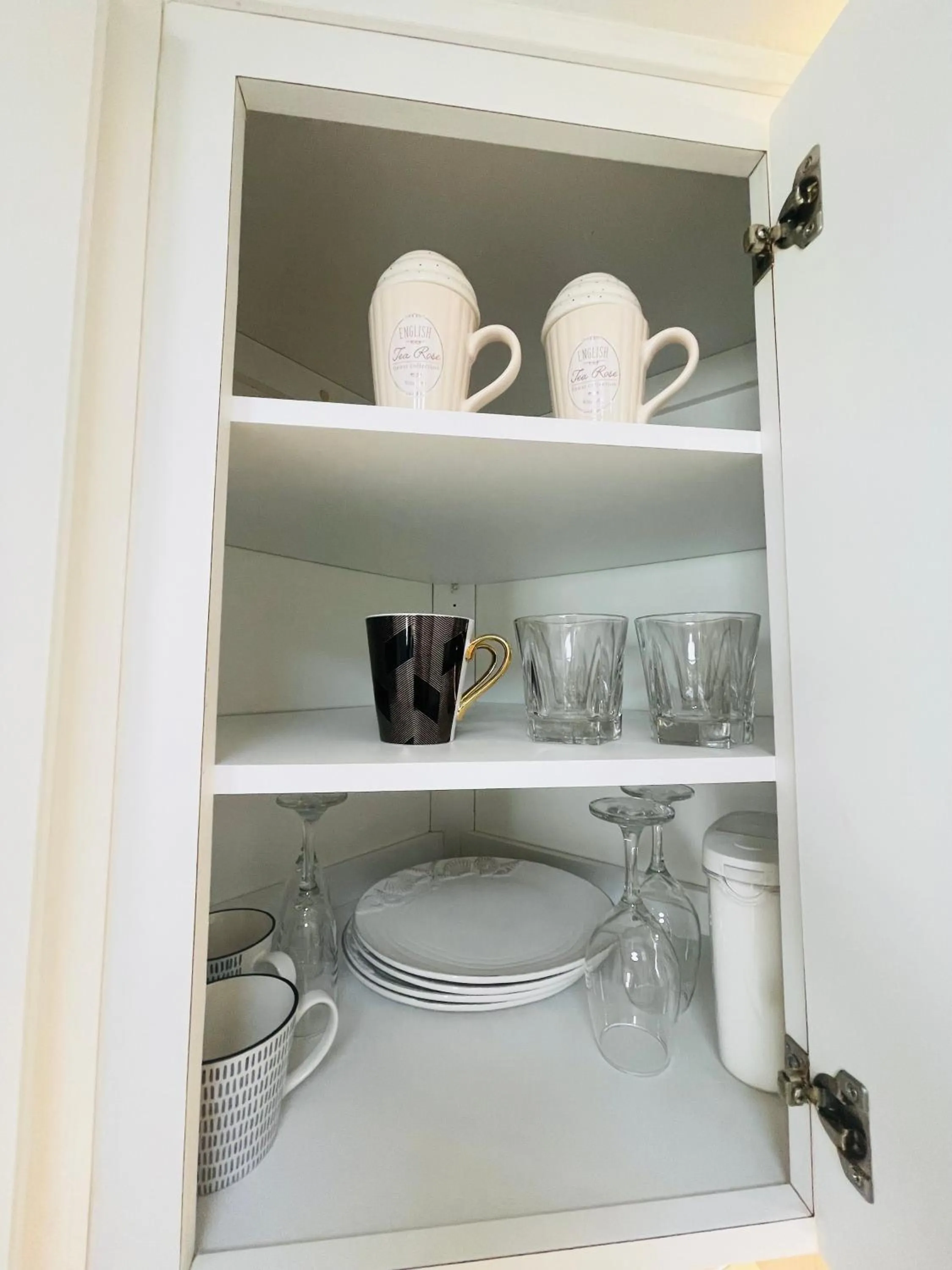 kitchen in Daytona Beach Resort Oceanfront CondoStudio