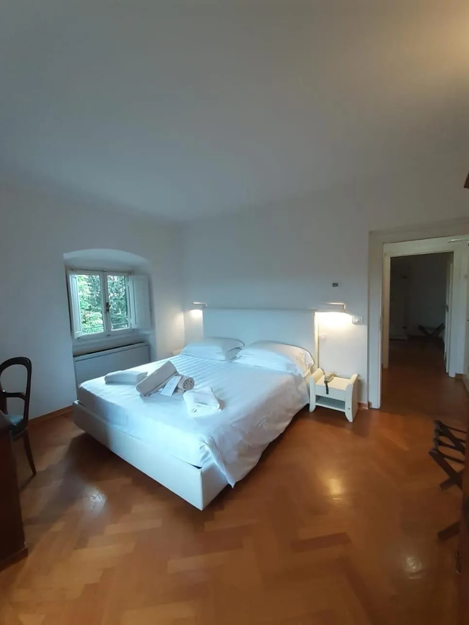 Photo of the whole room, Bed in Villa I Barronci Resort & Spa