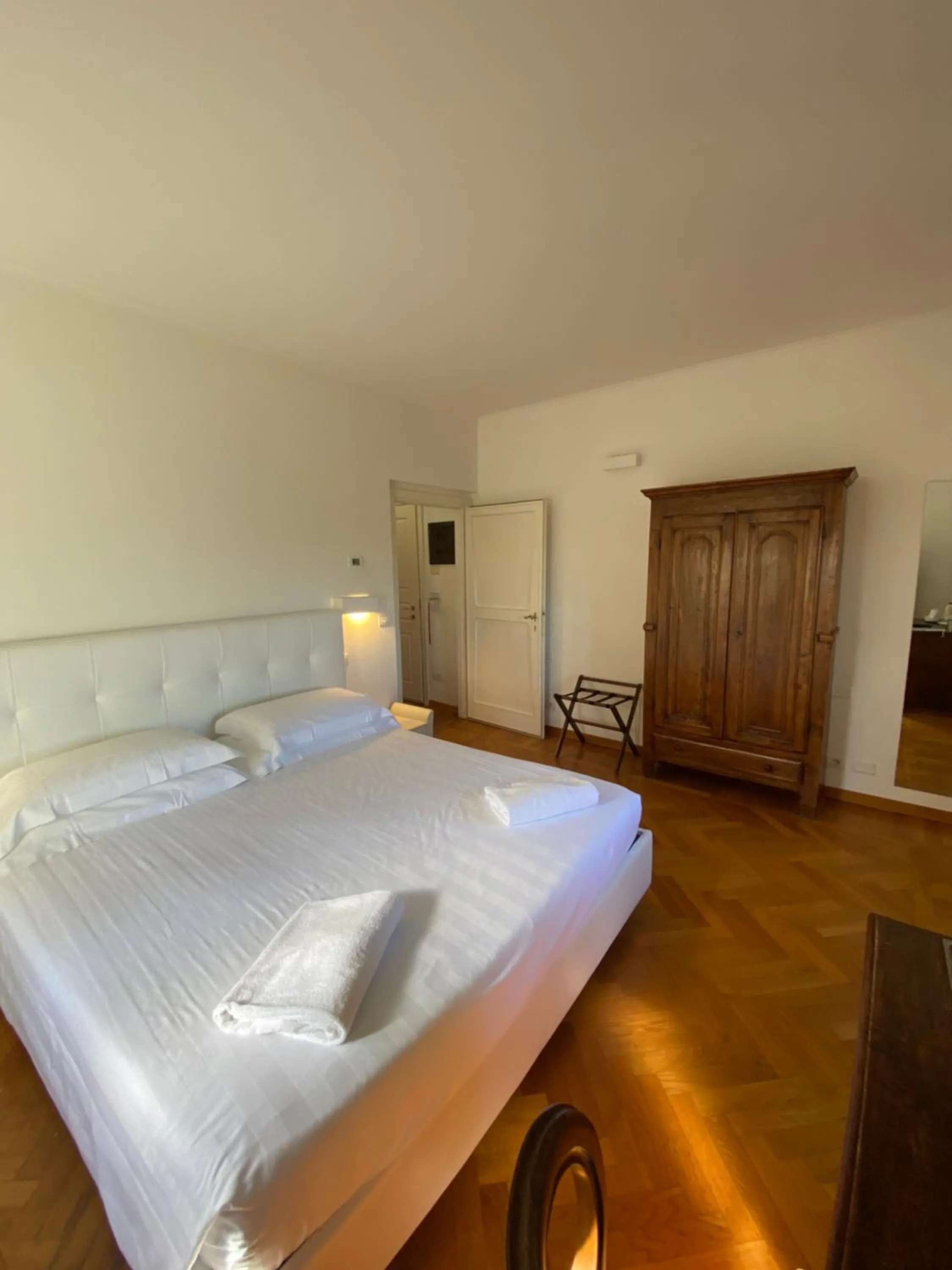 Bedroom, Bed in Villa I Barronci Resort & Spa