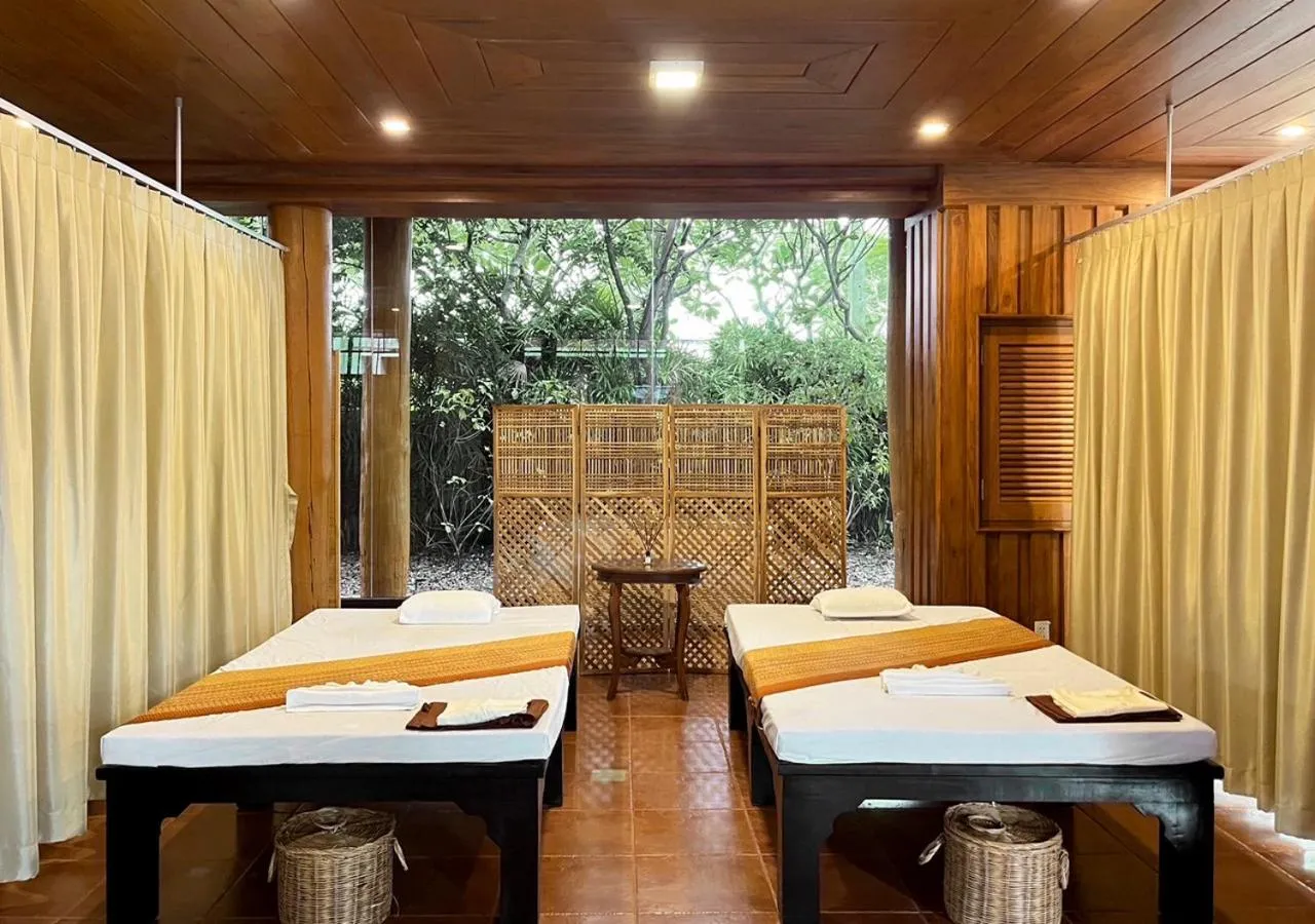 Massage, Bed in Vanasin Residence