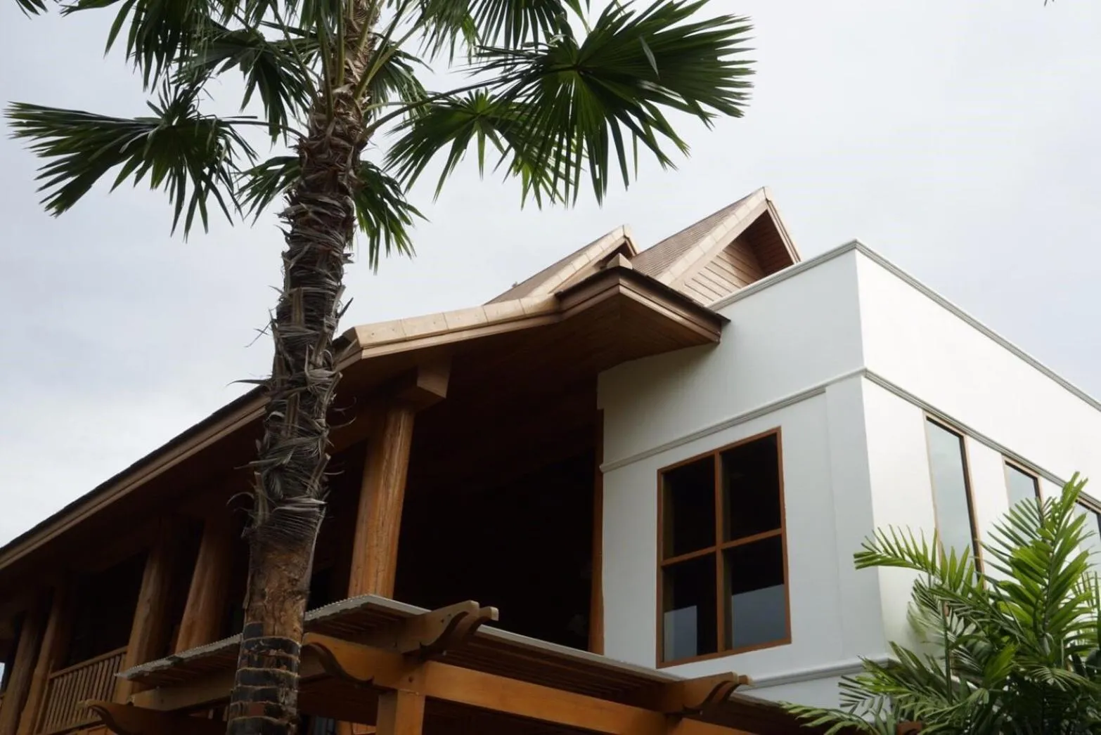 Property building in Vanasin Residence