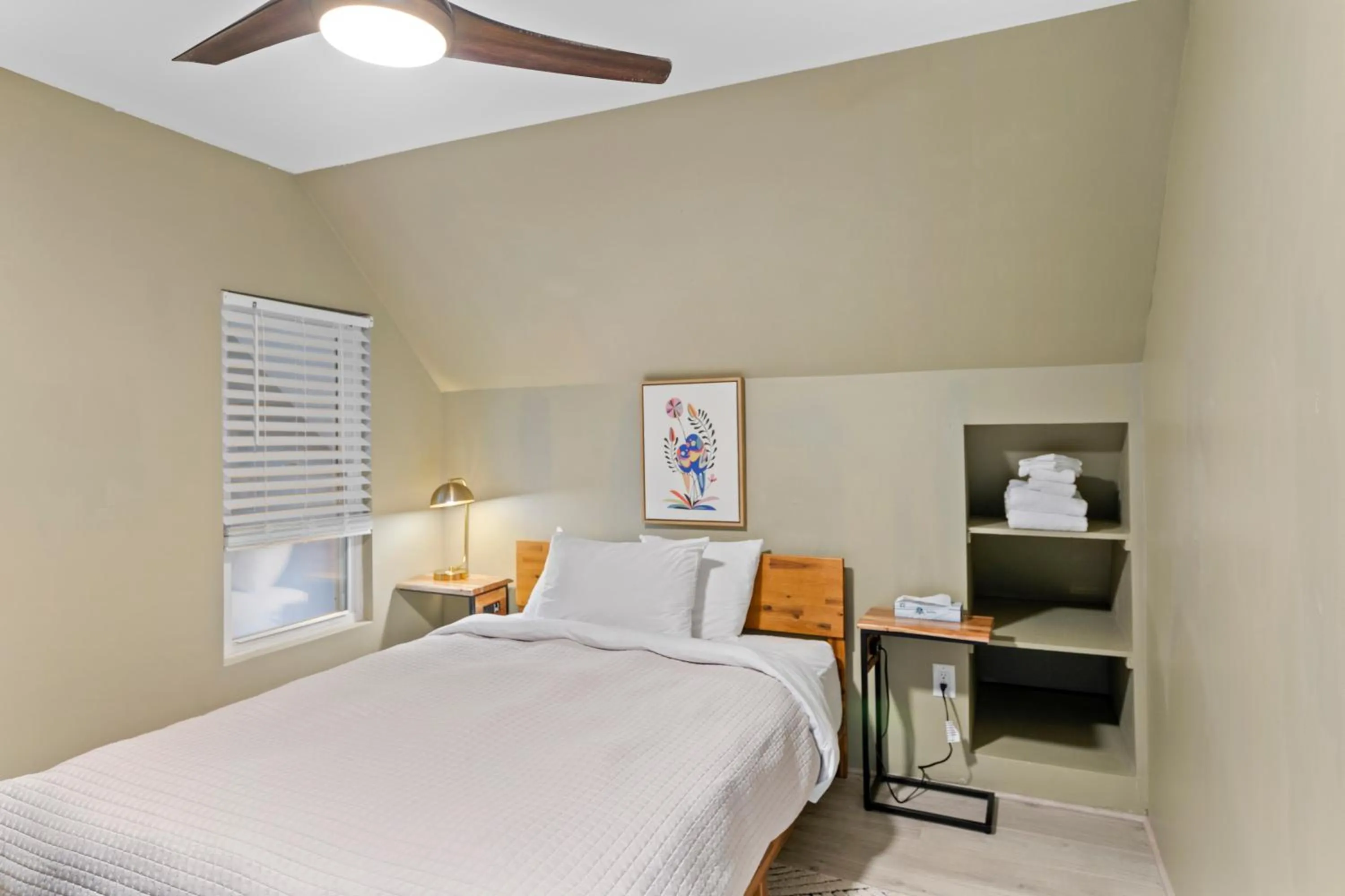 Bed in Modern Home &Cozy