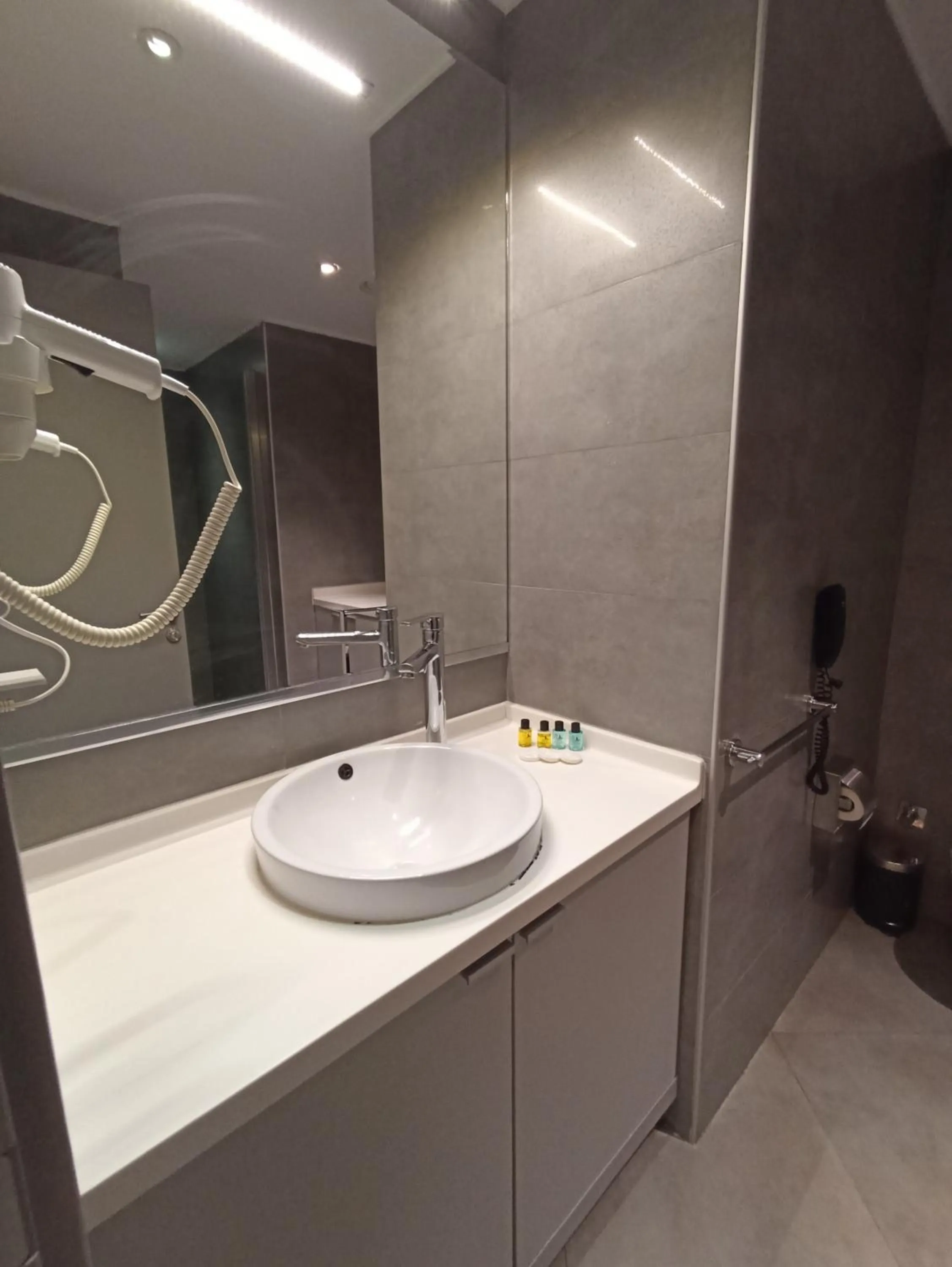 Shower in Star of İstanbul Residence