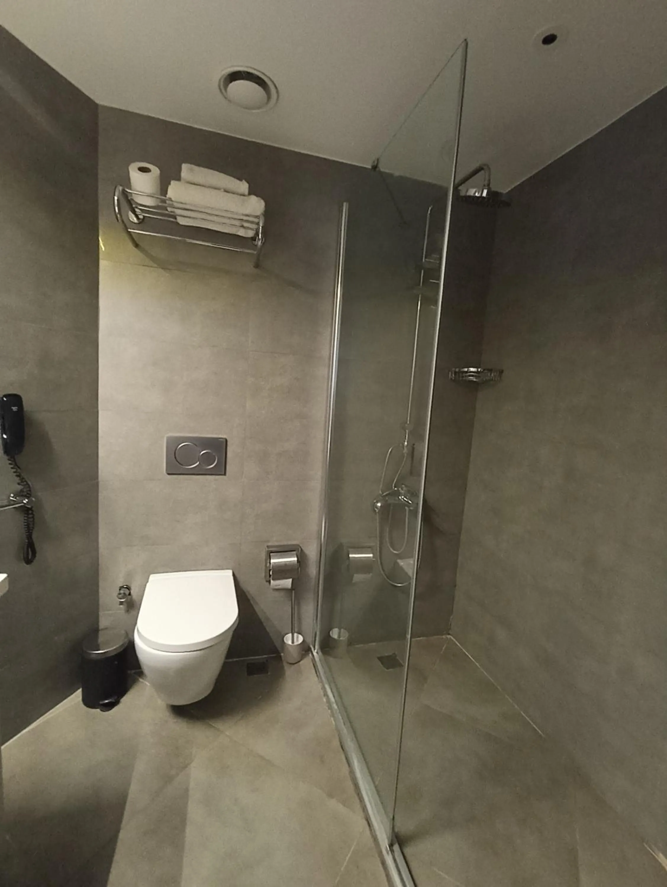 Shower in Star of İstanbul Residence