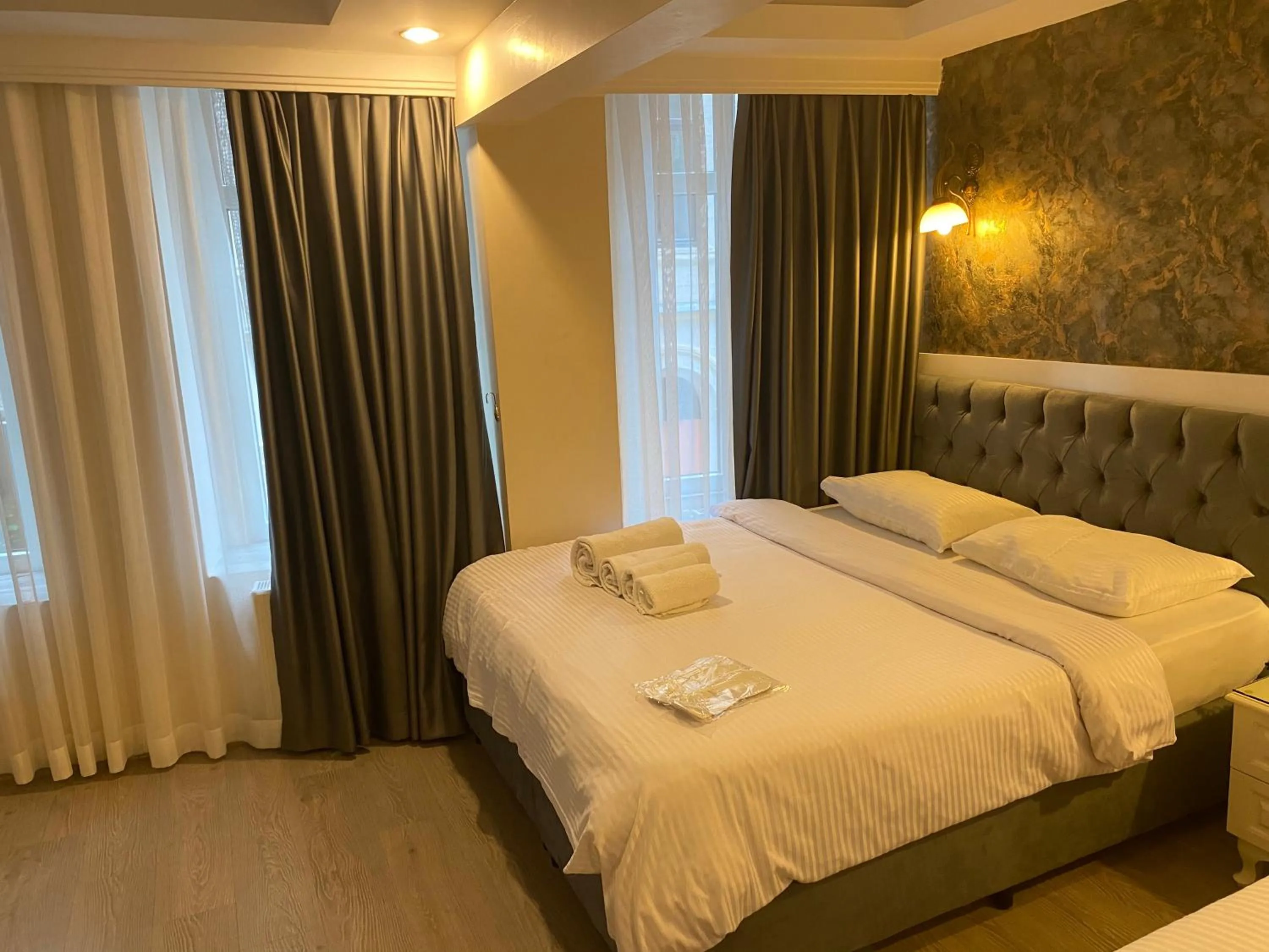 Bedroom, Bed in Lazz City Hotel