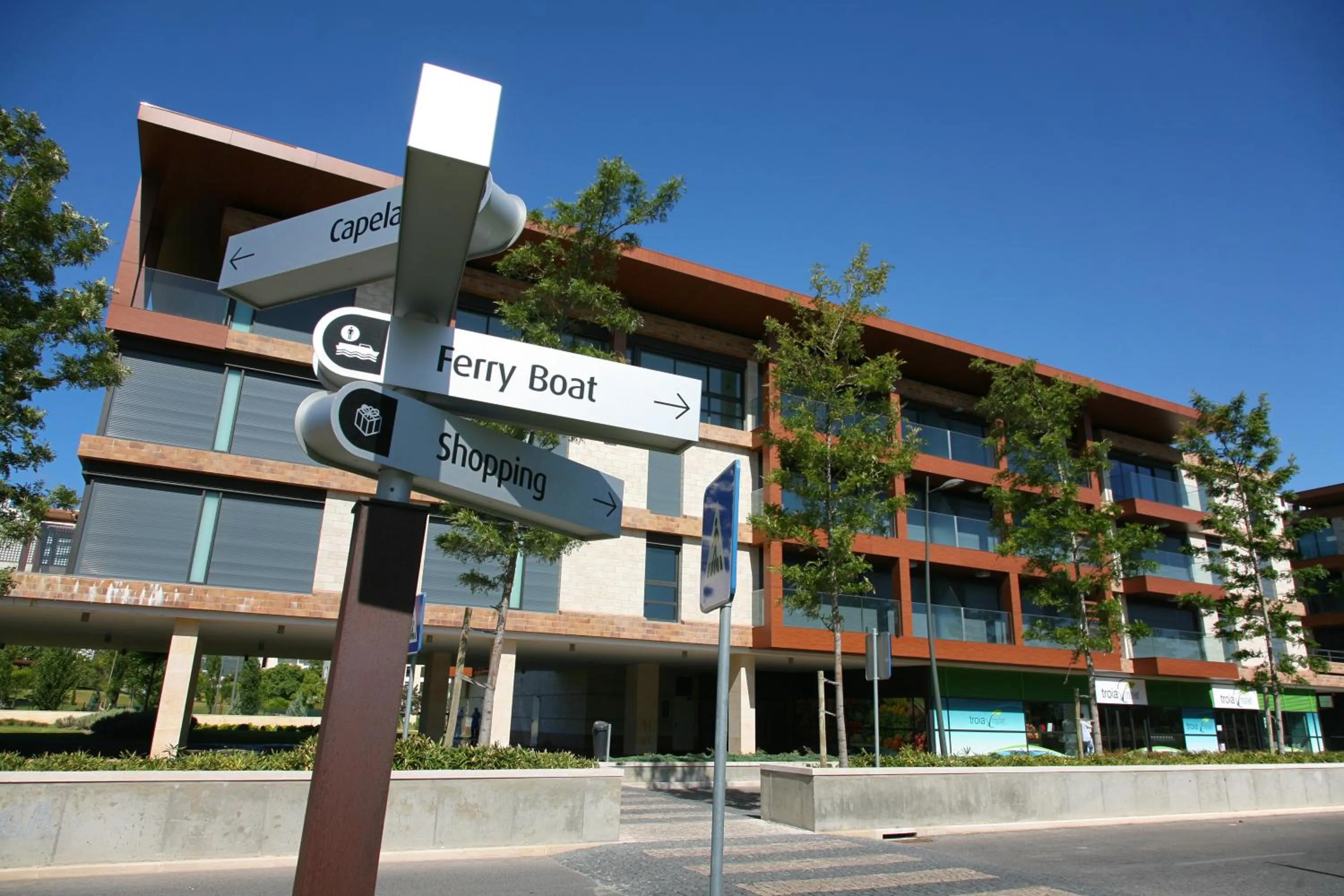 Facade/entrance in Troia Residence by The Editory - Apartamentos Ácala
