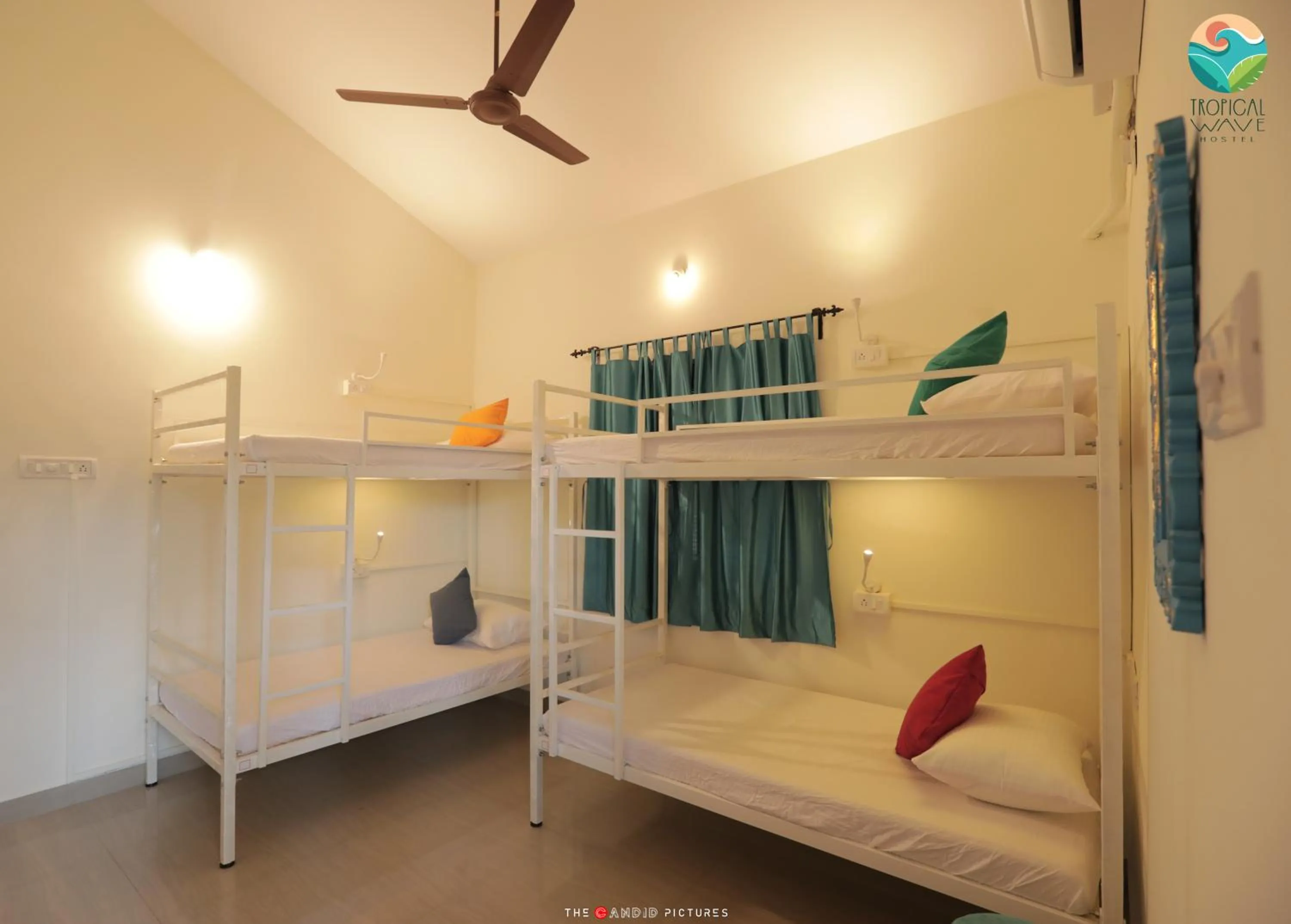 bunk bed, Bed in Tropical Wave Hostel Morjim Goa
