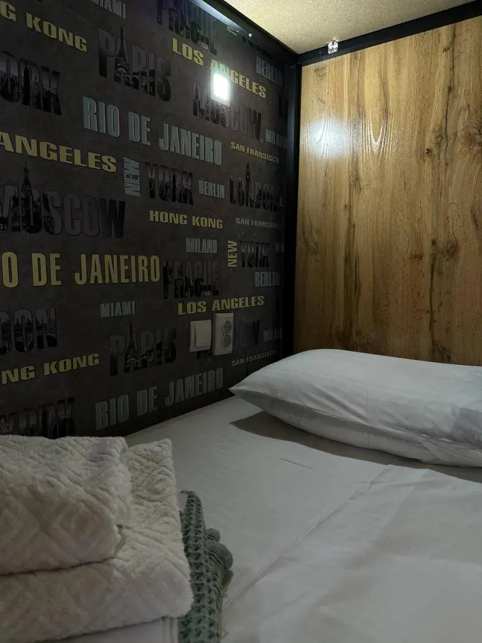 Bed in 4-Bed Male Dormitory Room in Safarov's Family Hostel Bed in 4-Bed Male Dormitory Room in Safarov's Family Hostel