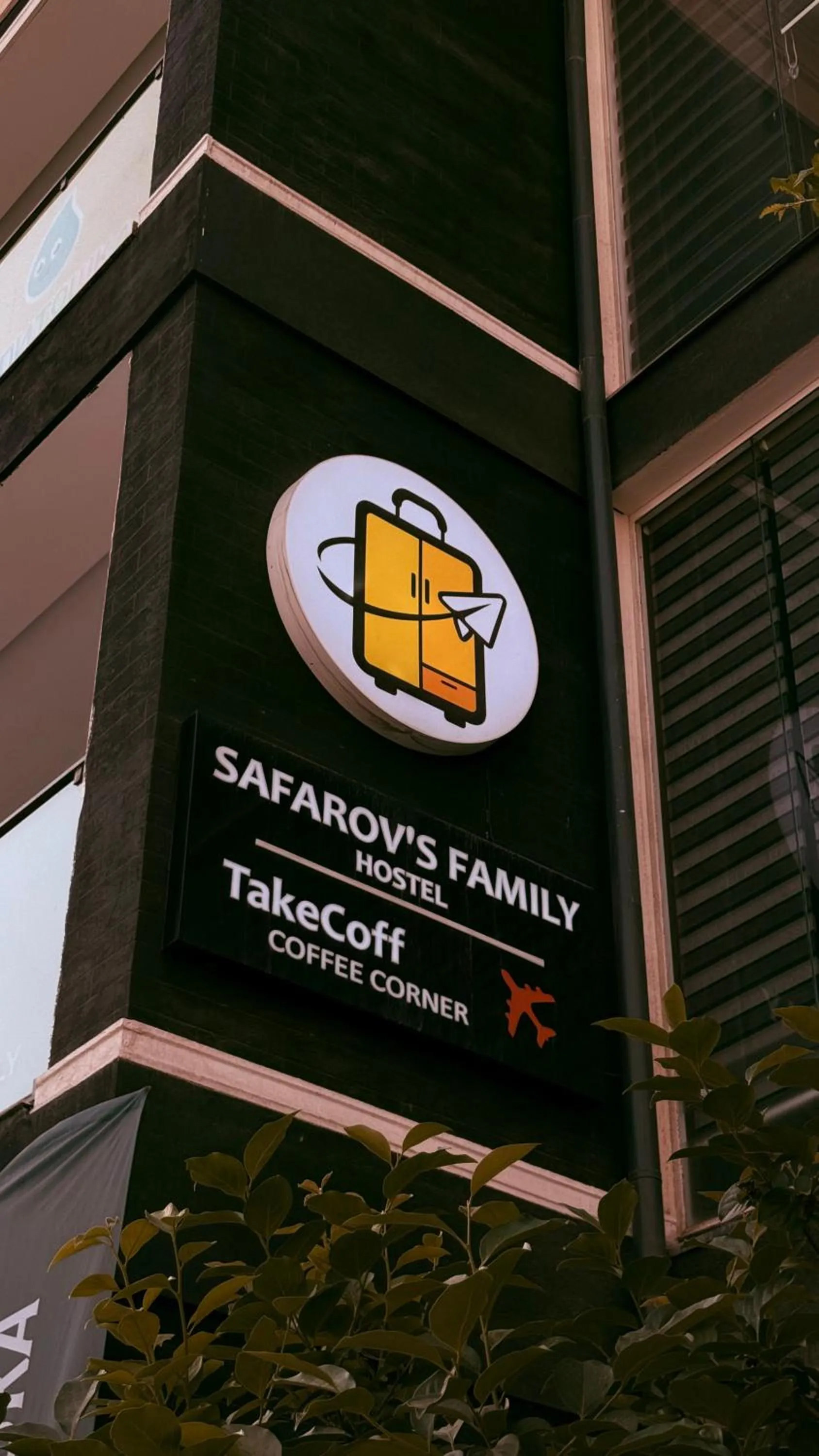 Safarov's Family Hostel