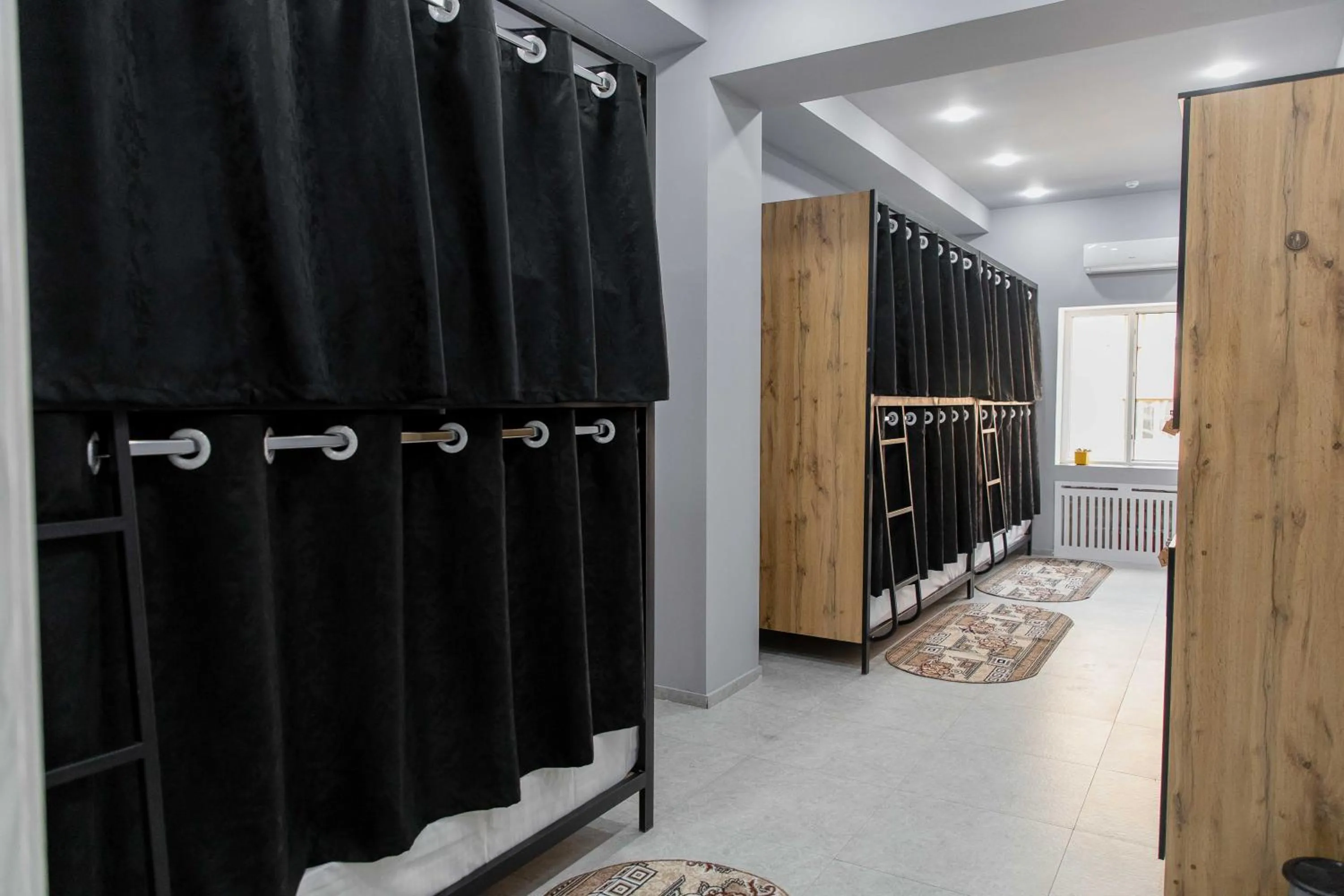 Safarov's Family Hostel