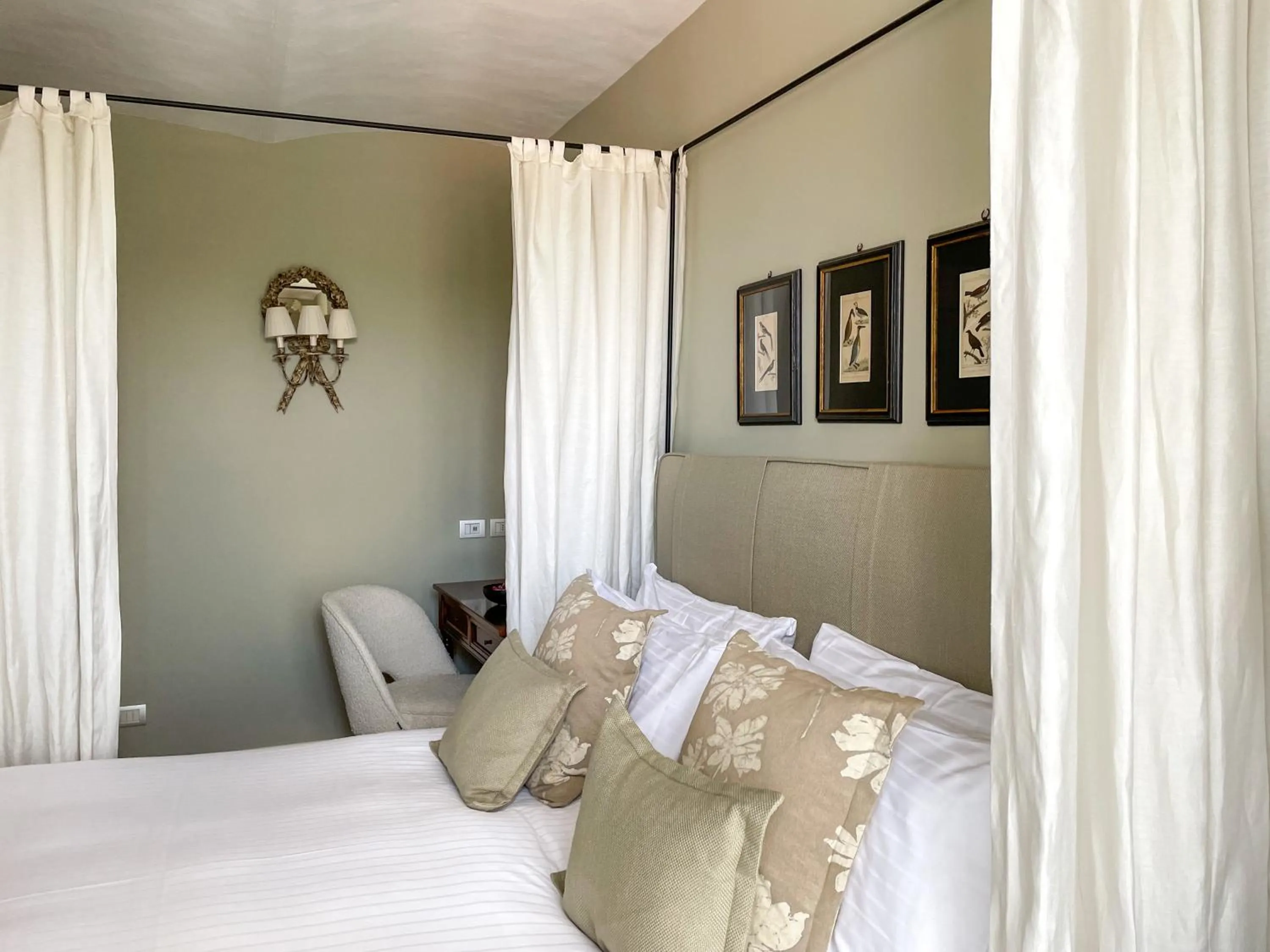 Bed in Corte Gondina Boutique Hotel