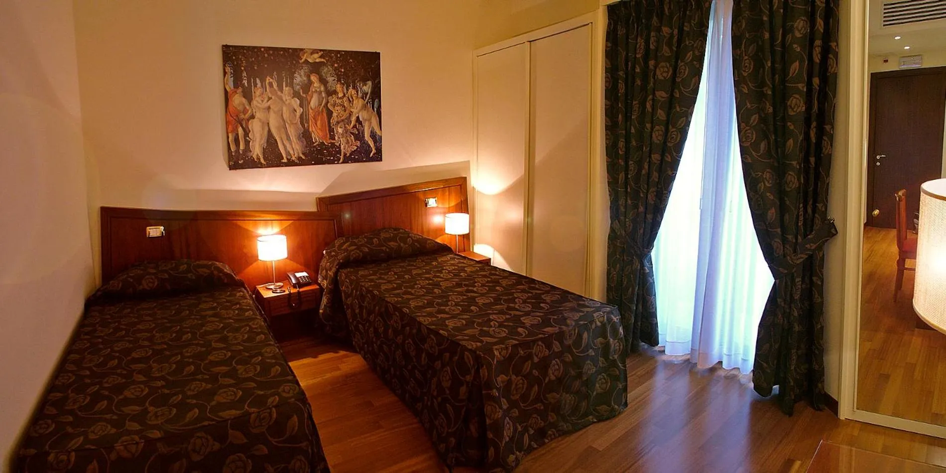 Decorative detail, Bed in Hotel Ristorante Il Gambero