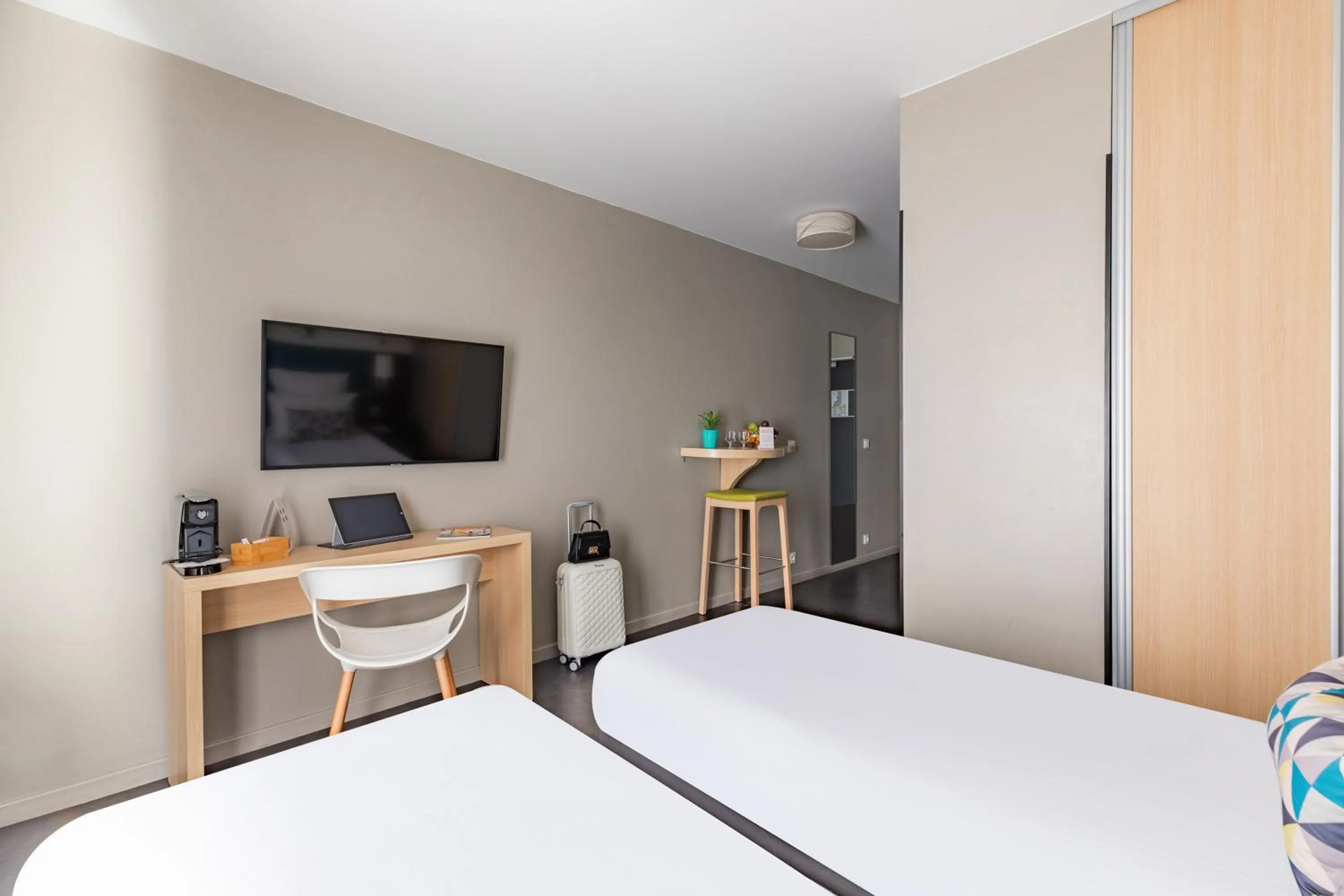 Bed in Appart’City Confort Le Bourget - Aéroport