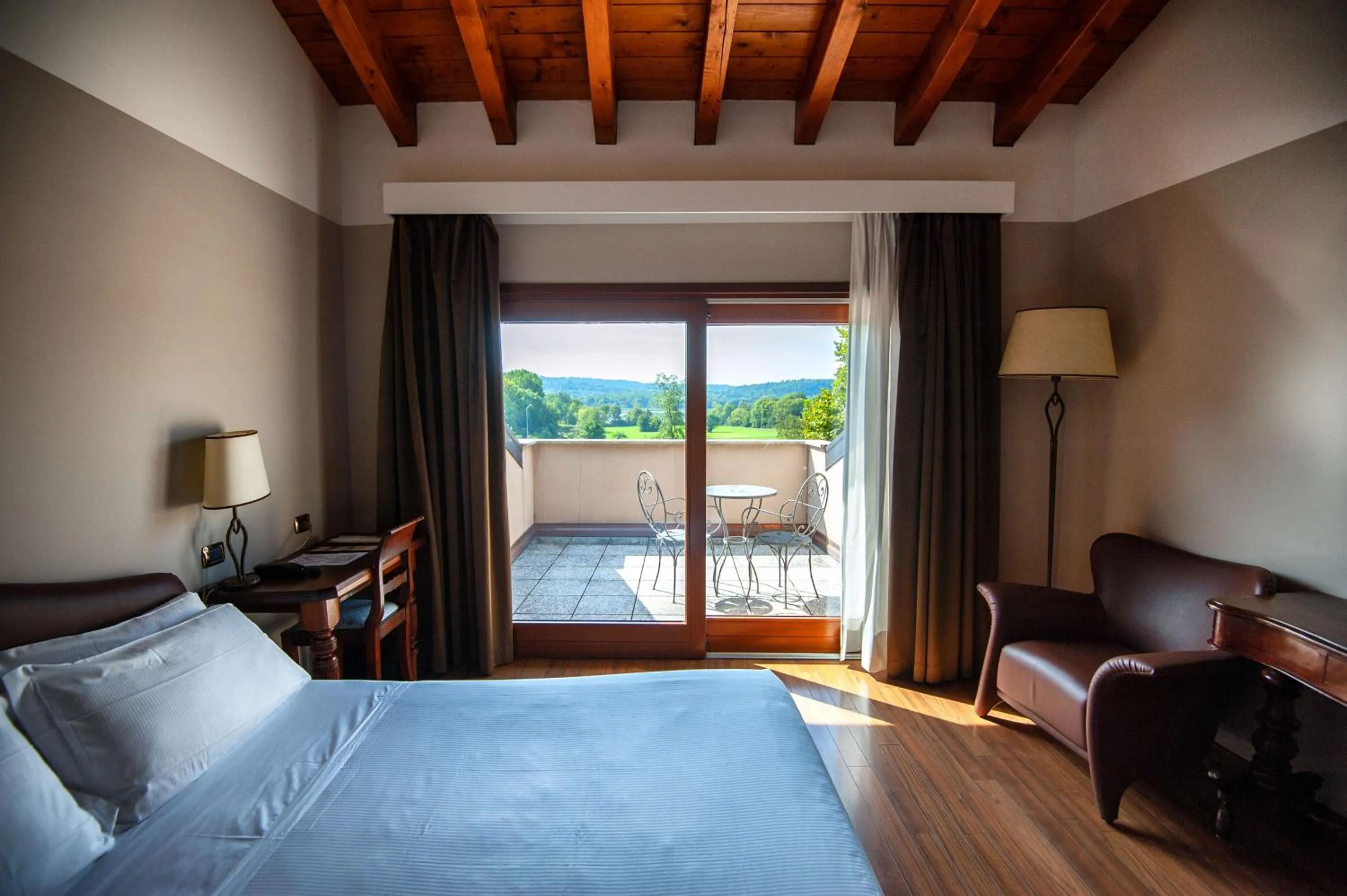 Photo of the whole room, Bed in Hotel Horizon Wellness & Spa Resort - Best Western Signature Collection