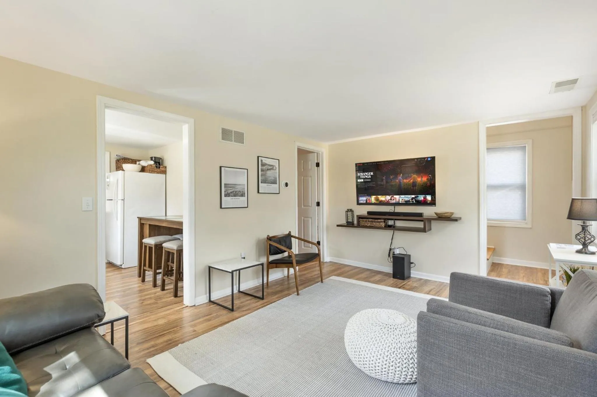 TV and multimedia in Perfect Location Walk to MSU Campus High End Mattresses Fast Wi-Fi