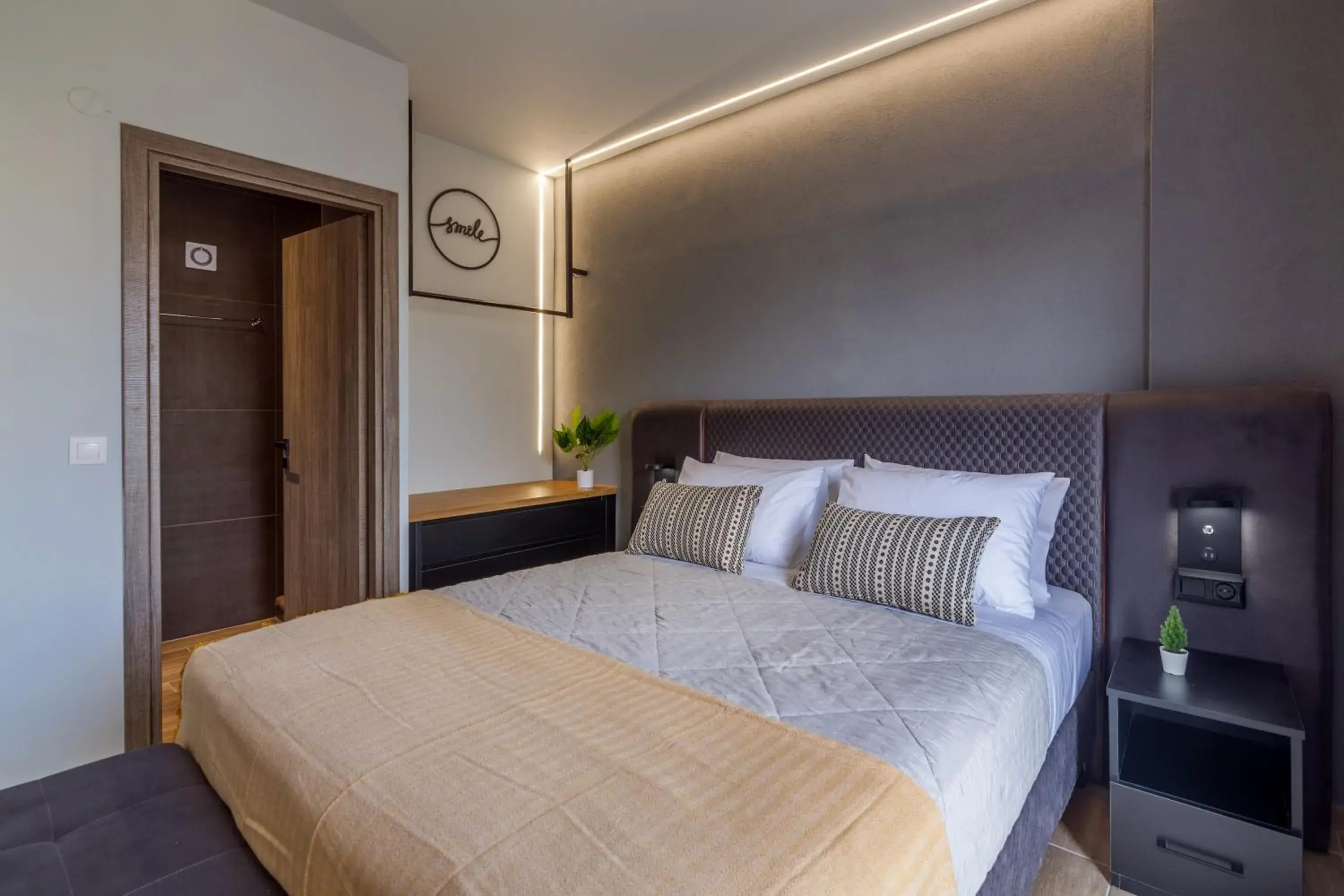 Studio with Mountain View in Raise Kornarou City Stay Studio with Mountain View in Raise Kornarou City Stay