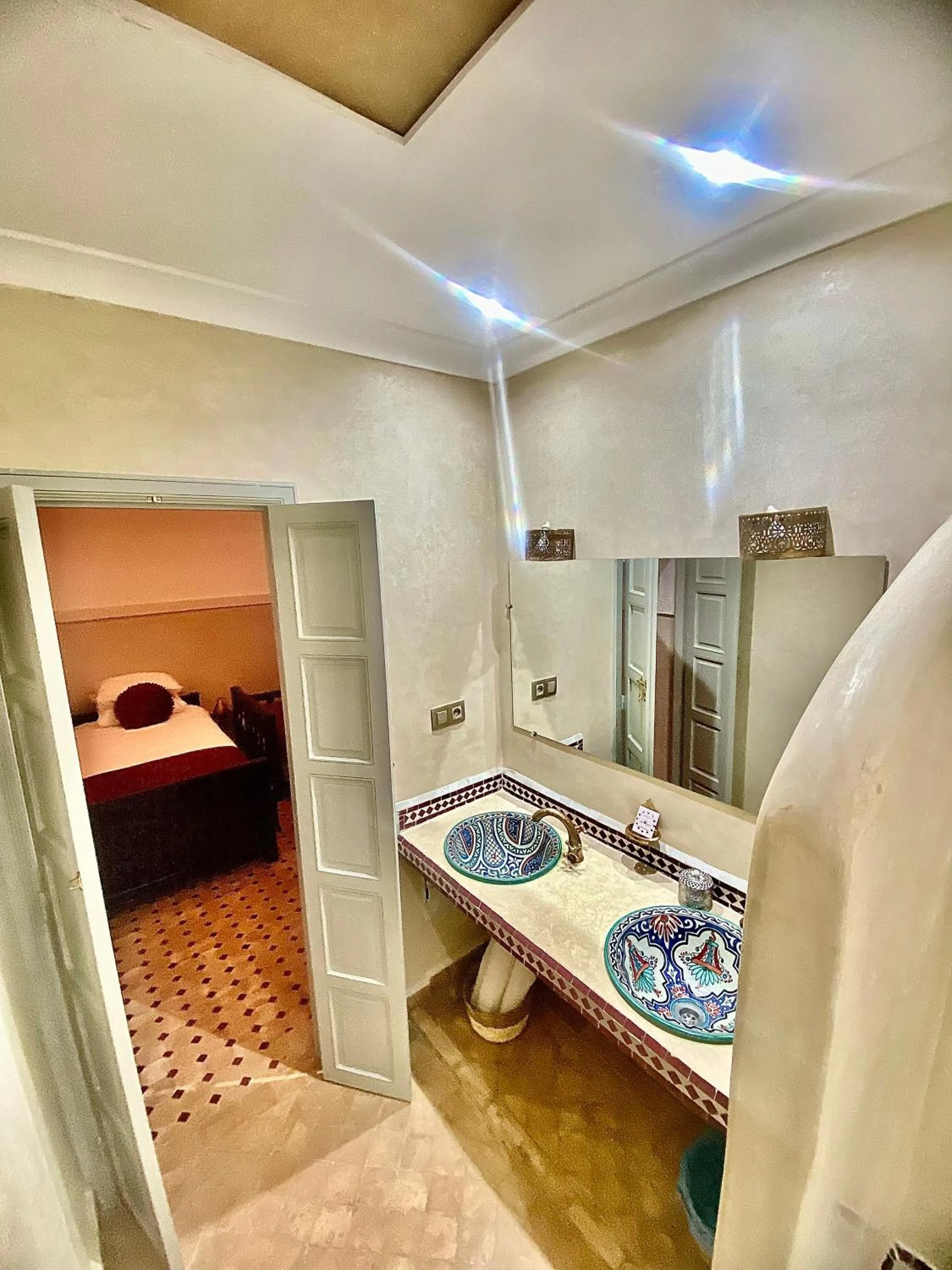 Toilet, Bed in Riad Magnolia&SPA