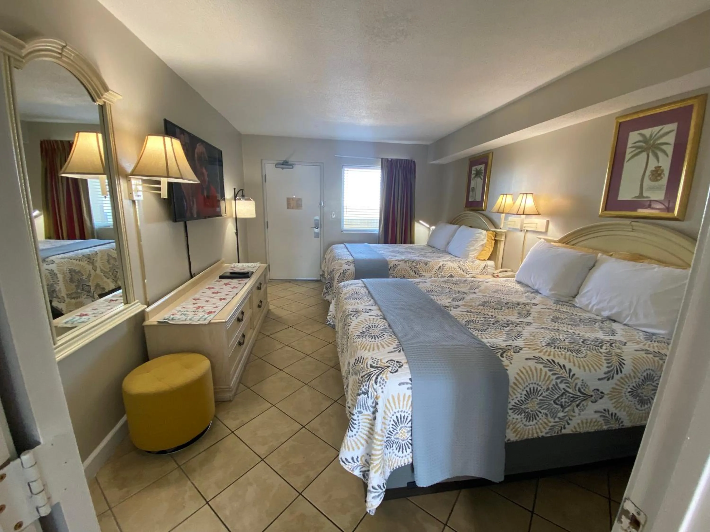 Bedroom, Bed in Camelot By The Sea Ocean Front Condo