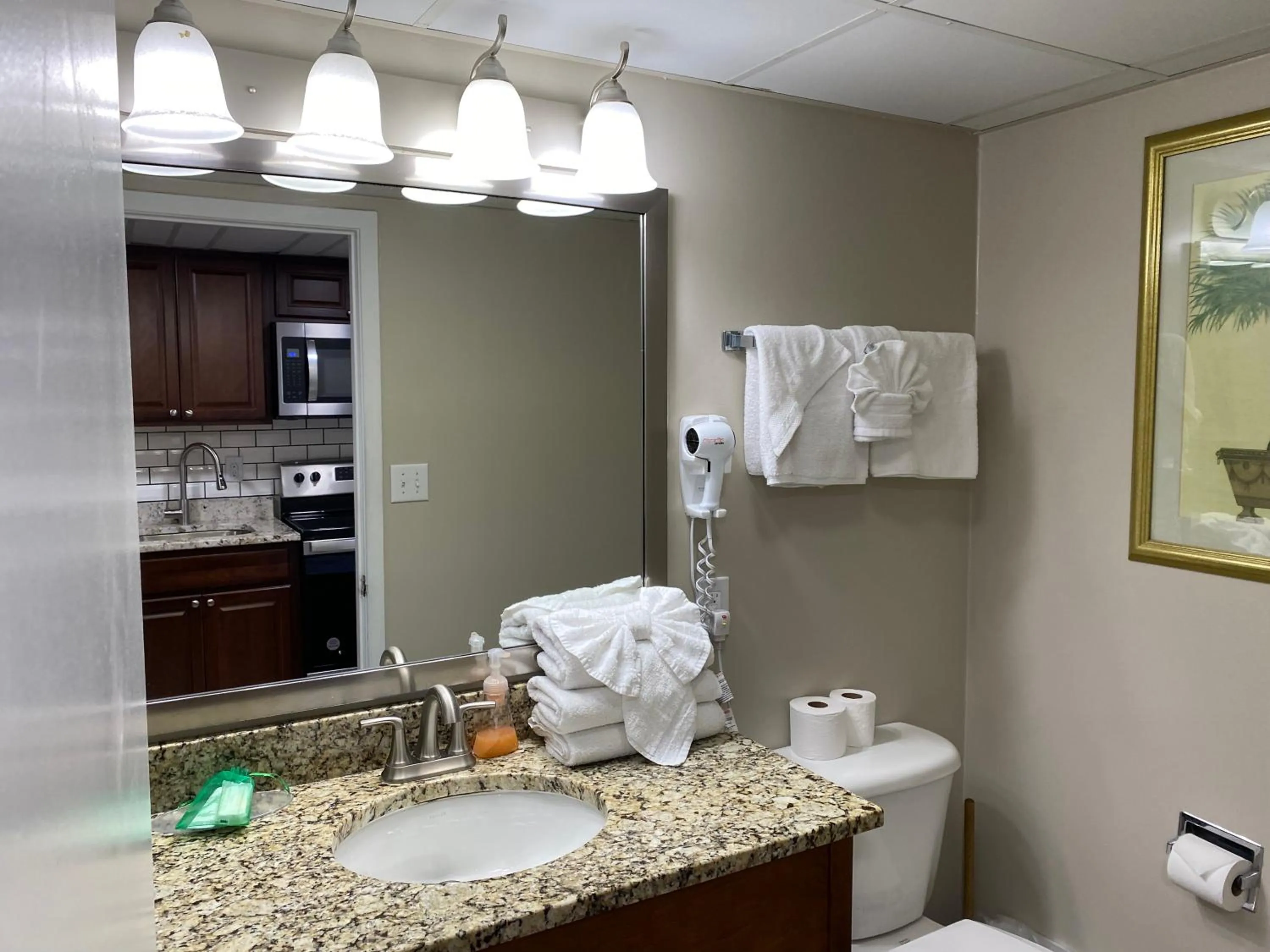 towels in Camelot By The Sea Ocean Front Condo