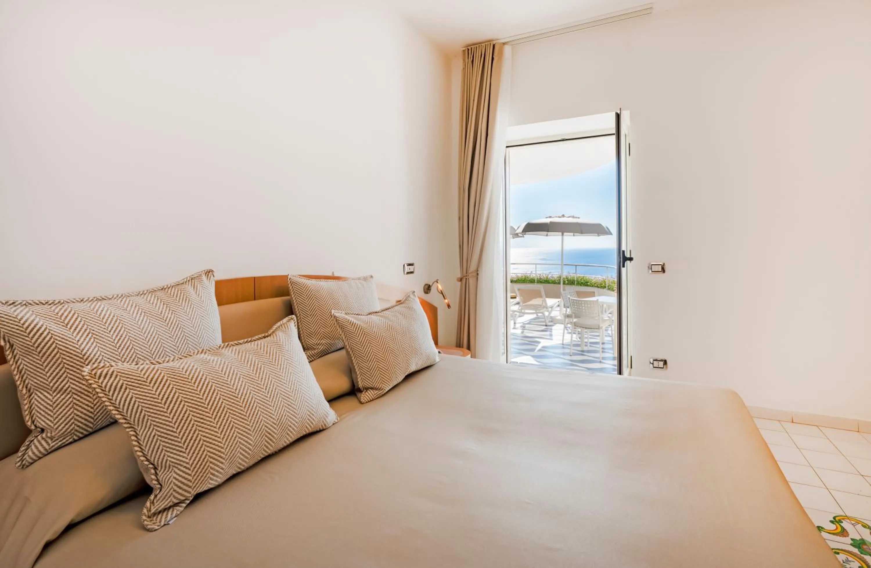 Bed in Hotel Il Pino