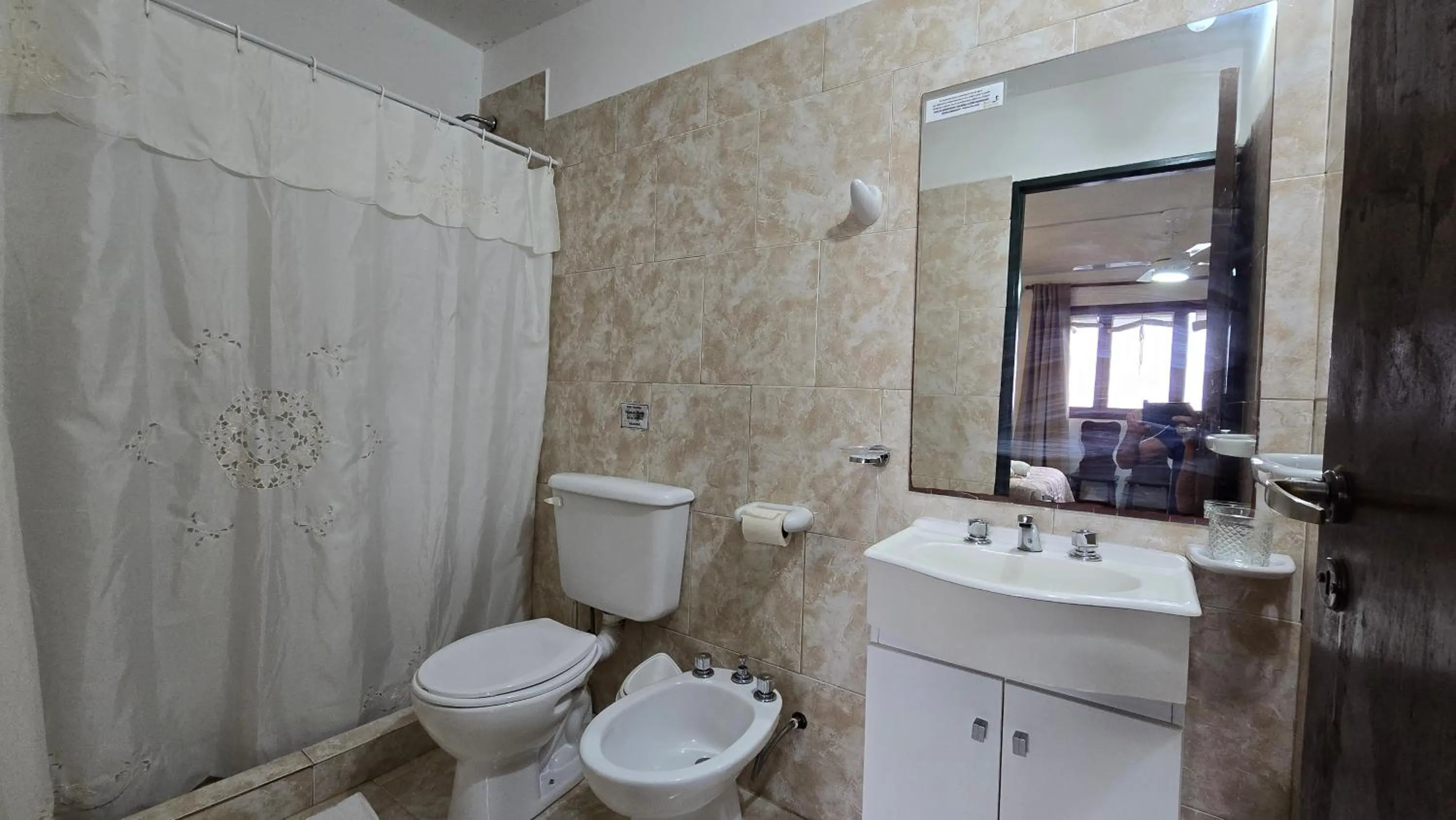 Shower in Hotel Panorama