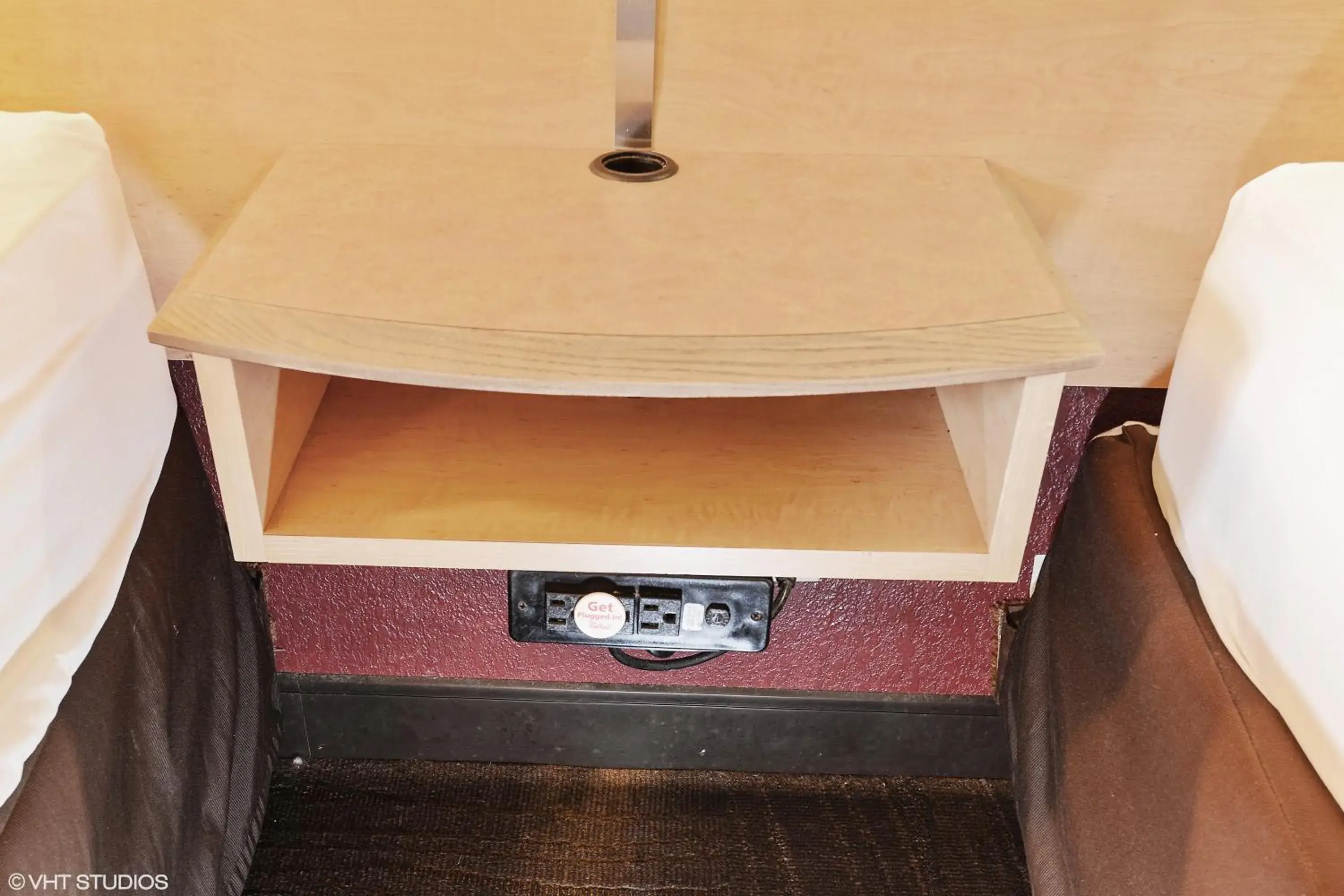 Standard King Room Smoke Free in Red Roof Inn Tampa Fairgrounds - Casino Standard King Room Smoke Free in Red Roof Inn Tampa Fairgrounds - Casino