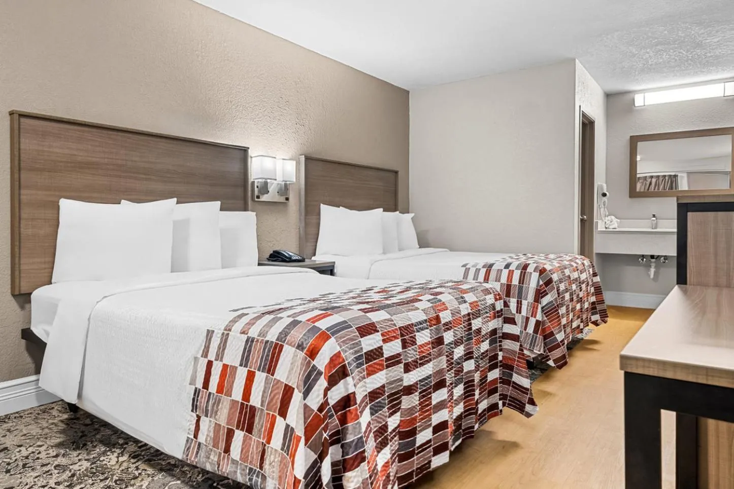 Photo of the whole room, Bed in Red Roof Inn Tampa Fairgrounds - Casino