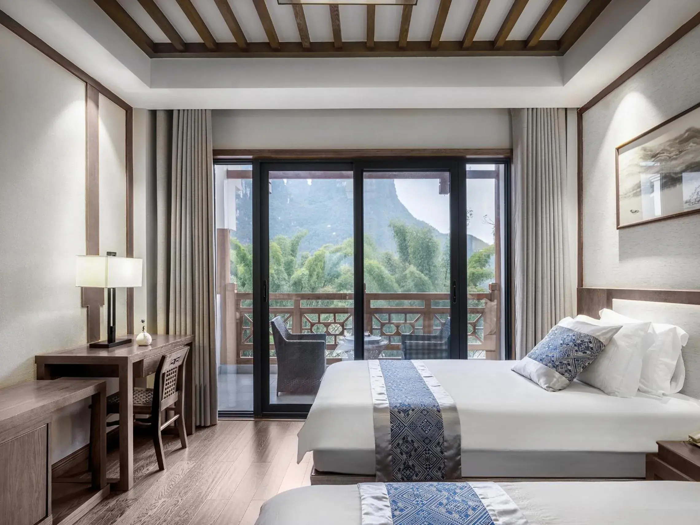 Standard Twin Room in Yangshuo Xingping Shanshuiyao Resort - Free Train Station Pick Up -Stay 3 days promotion Standard Twin Room in Yangshuo Xingping Shanshuiyao Resort - Free Train Station Pick Up -Stay 3 days promotion