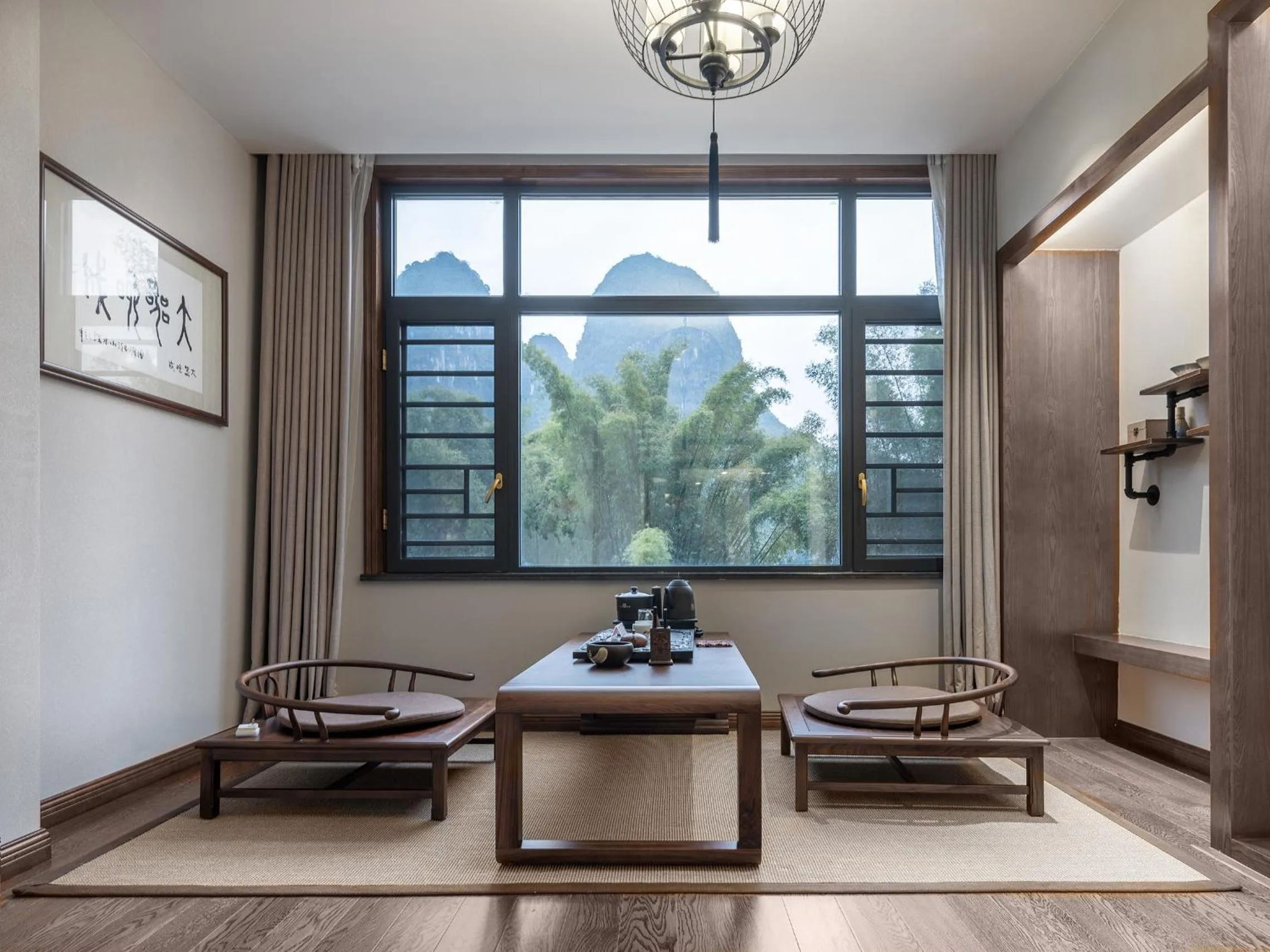 Living room in Yangshuo Xingping Shanshuiyao Resort - Free Train Station Pick Up -Stay 3 days promotion