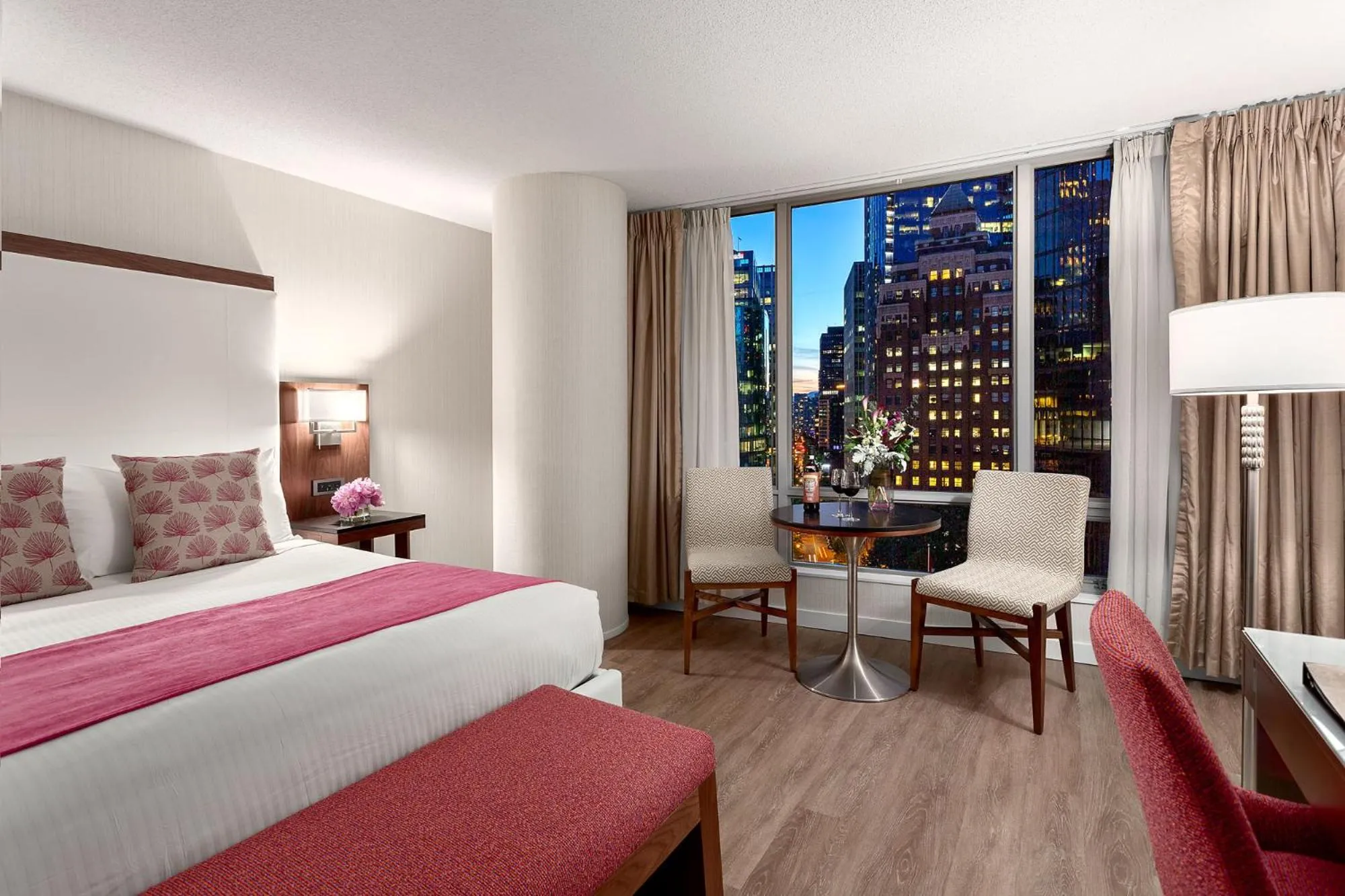 Bed in Auberge Vancouver Hotel