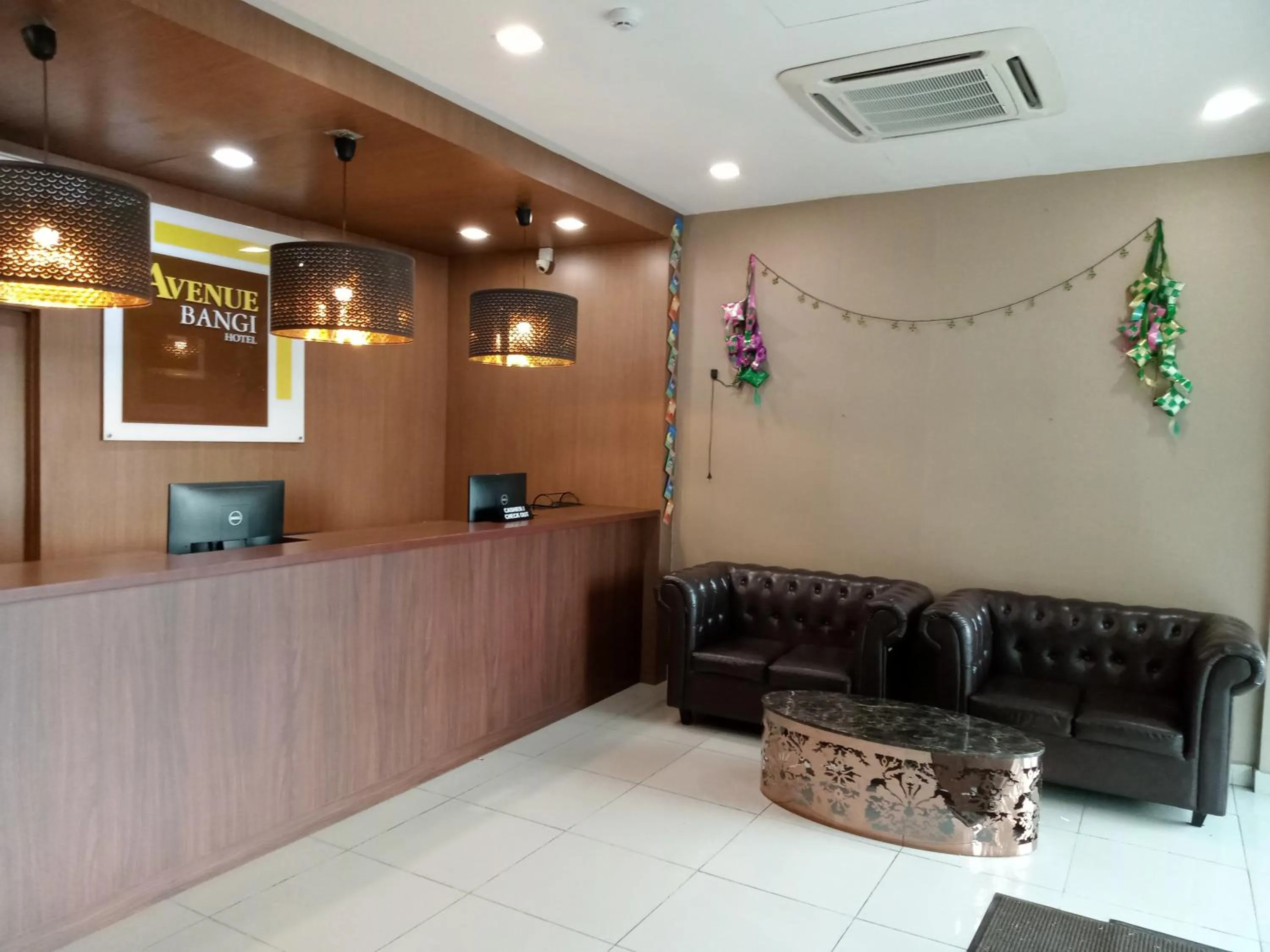 Lobby or reception in AVENUE BANGI HOTEL