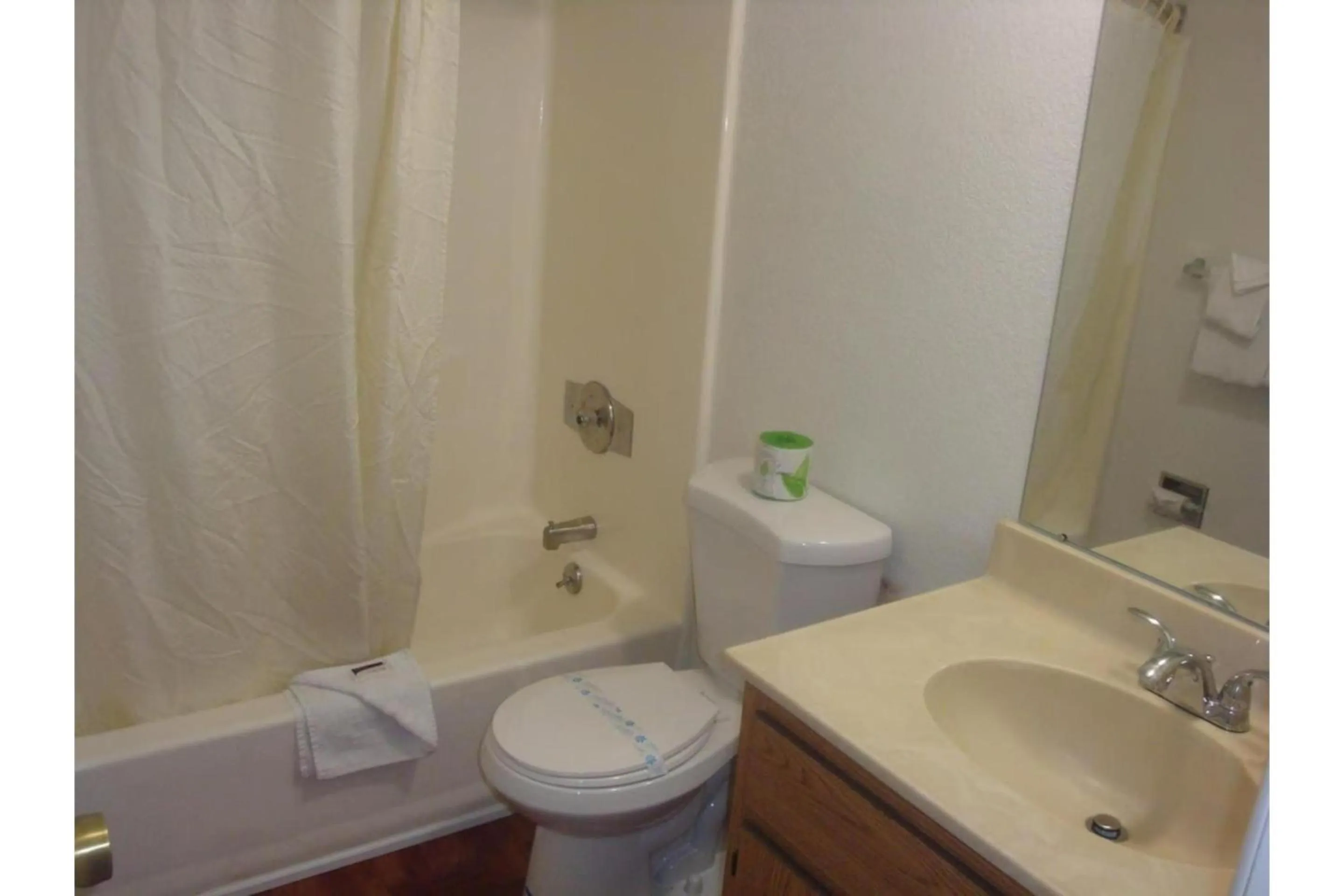 Bathroom in Travelers Inn by Hotel O Lake Havasu City