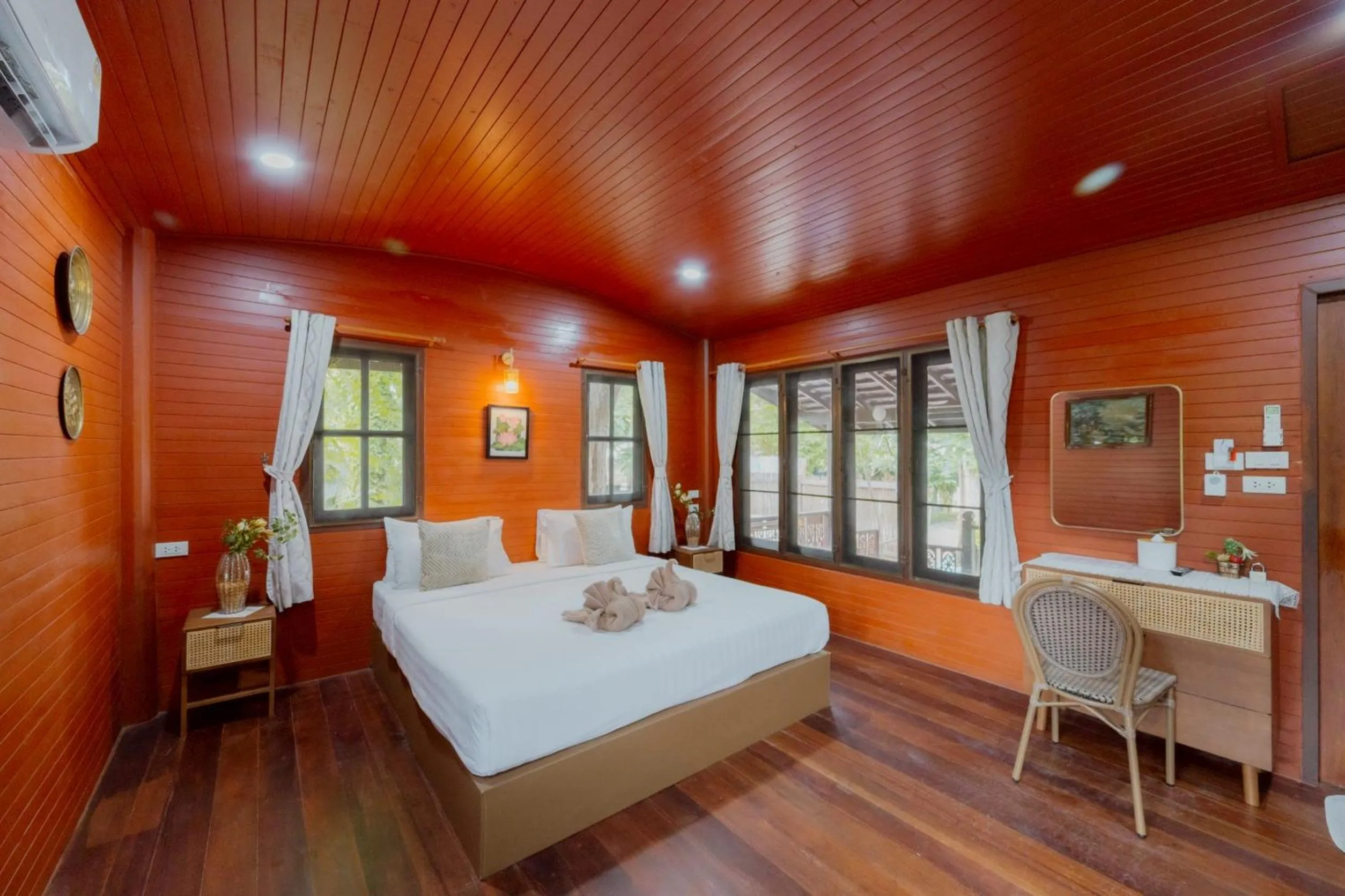 Bed in Samet Lucky Resort