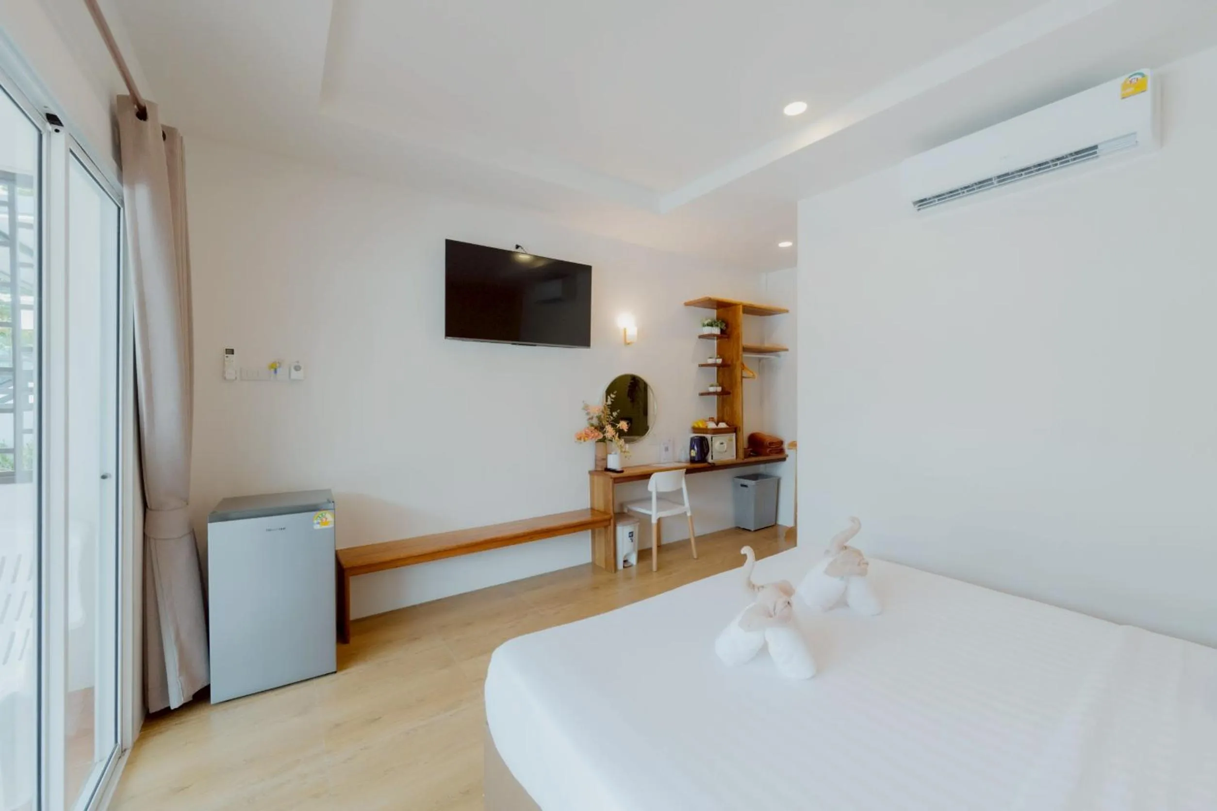 Bed in Samet Lucky Resort