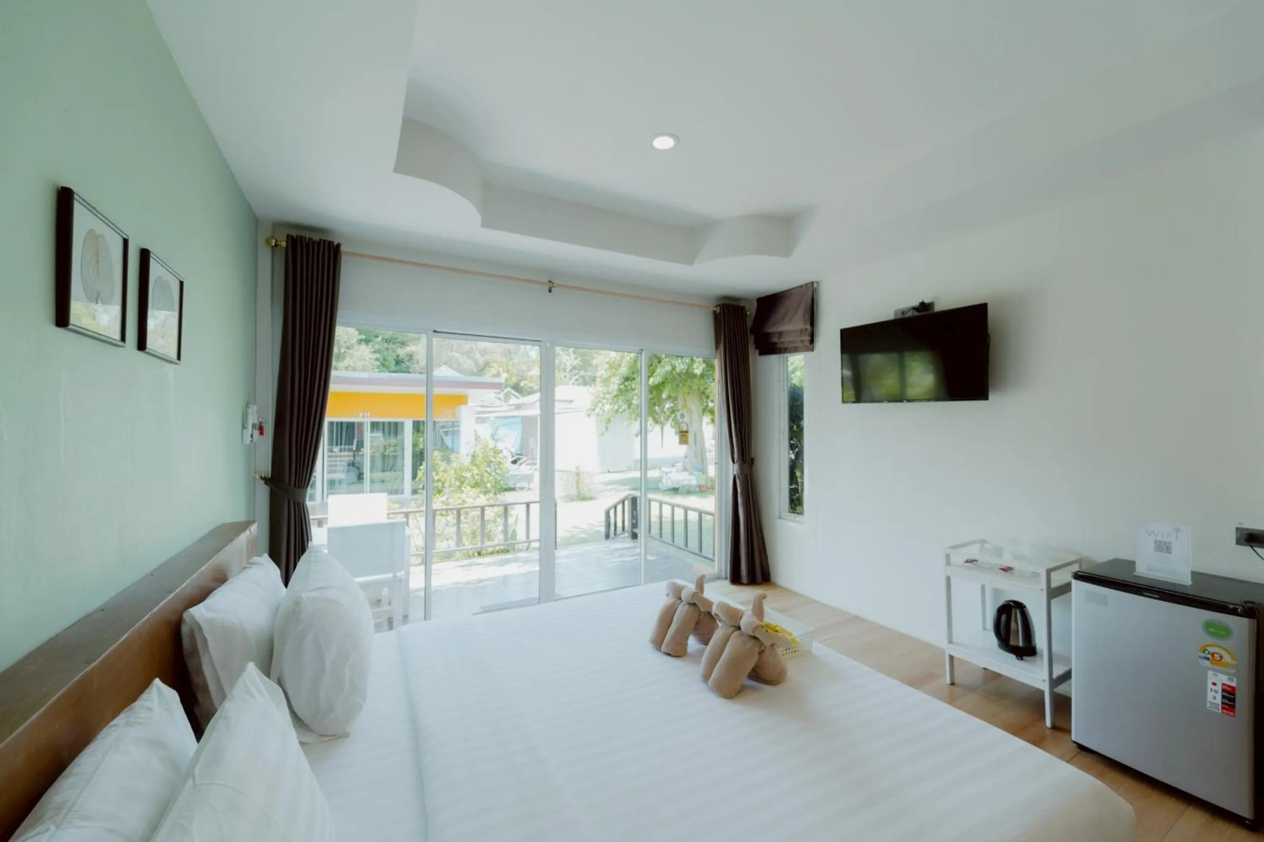 Bed in Samet Lucky Resort