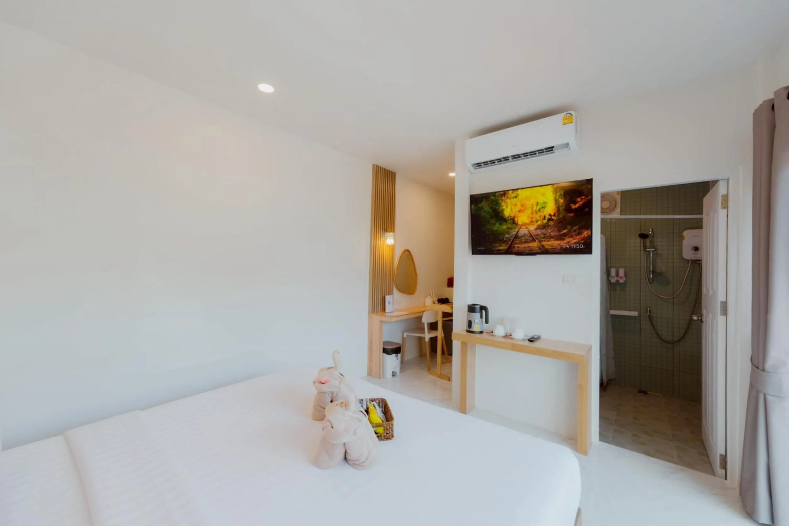 Bed in Samet Lucky Resort