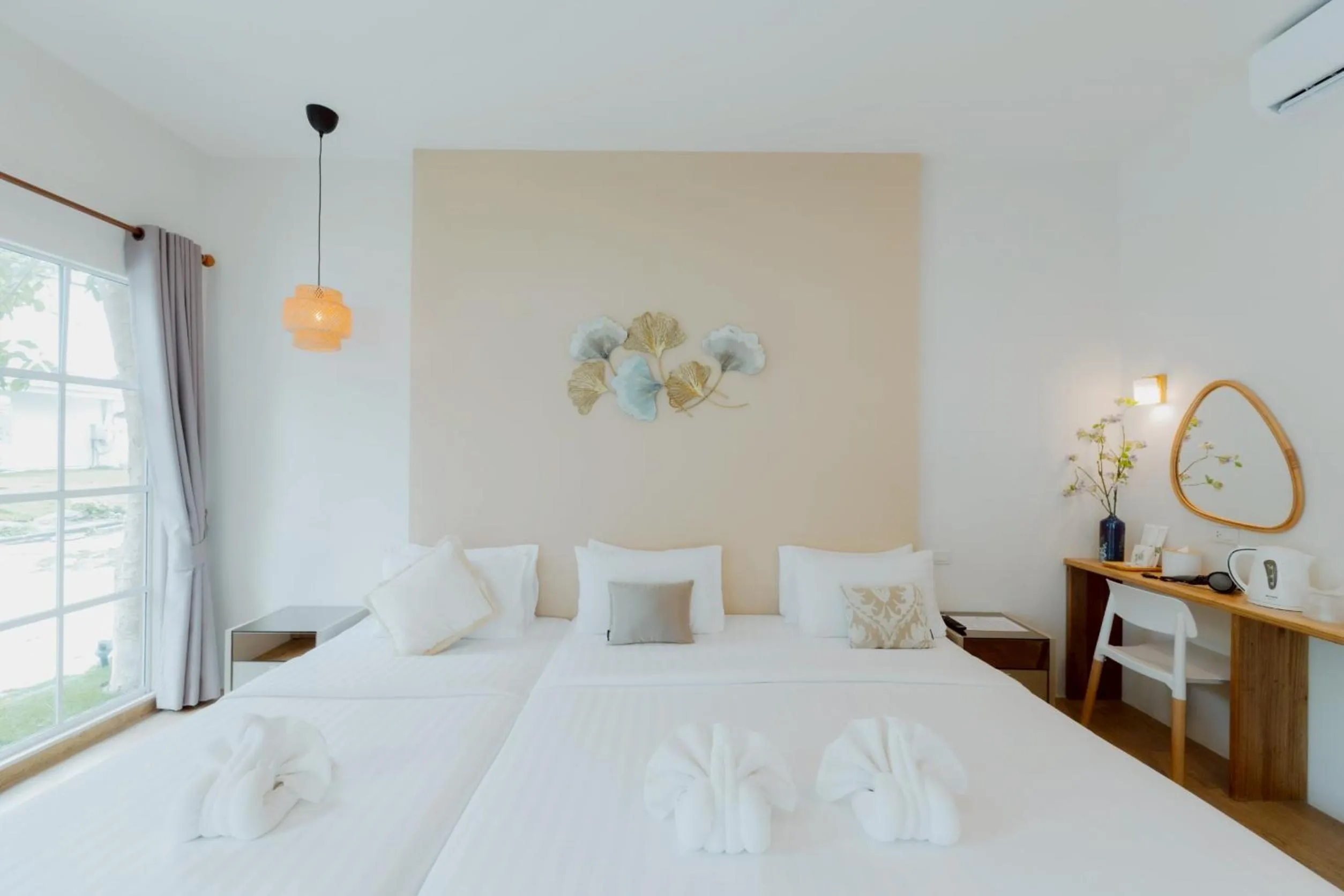 Bed in Samet Lucky Resort