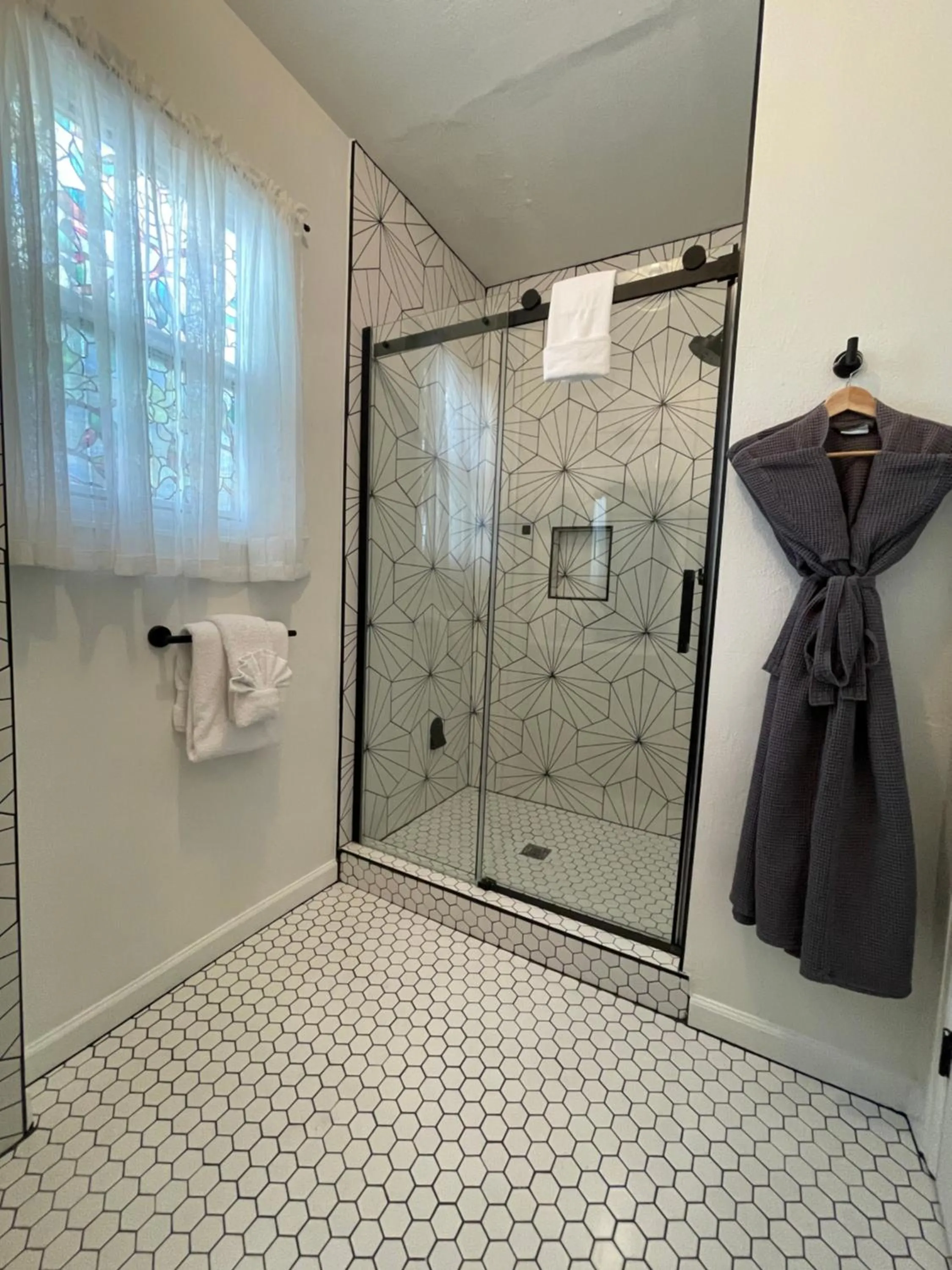 Shower in Flora House Denver