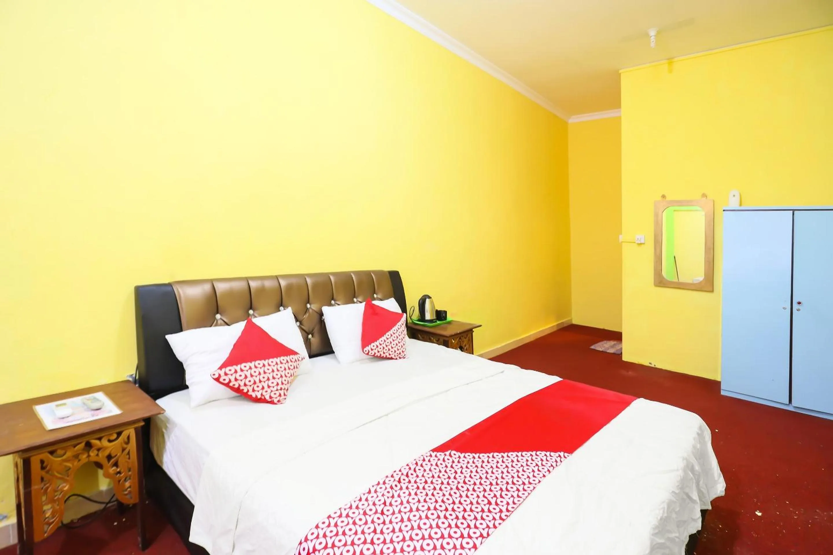 Bedroom, Bed in Hotel O Penginapan Sulthan Penyengat Syariah