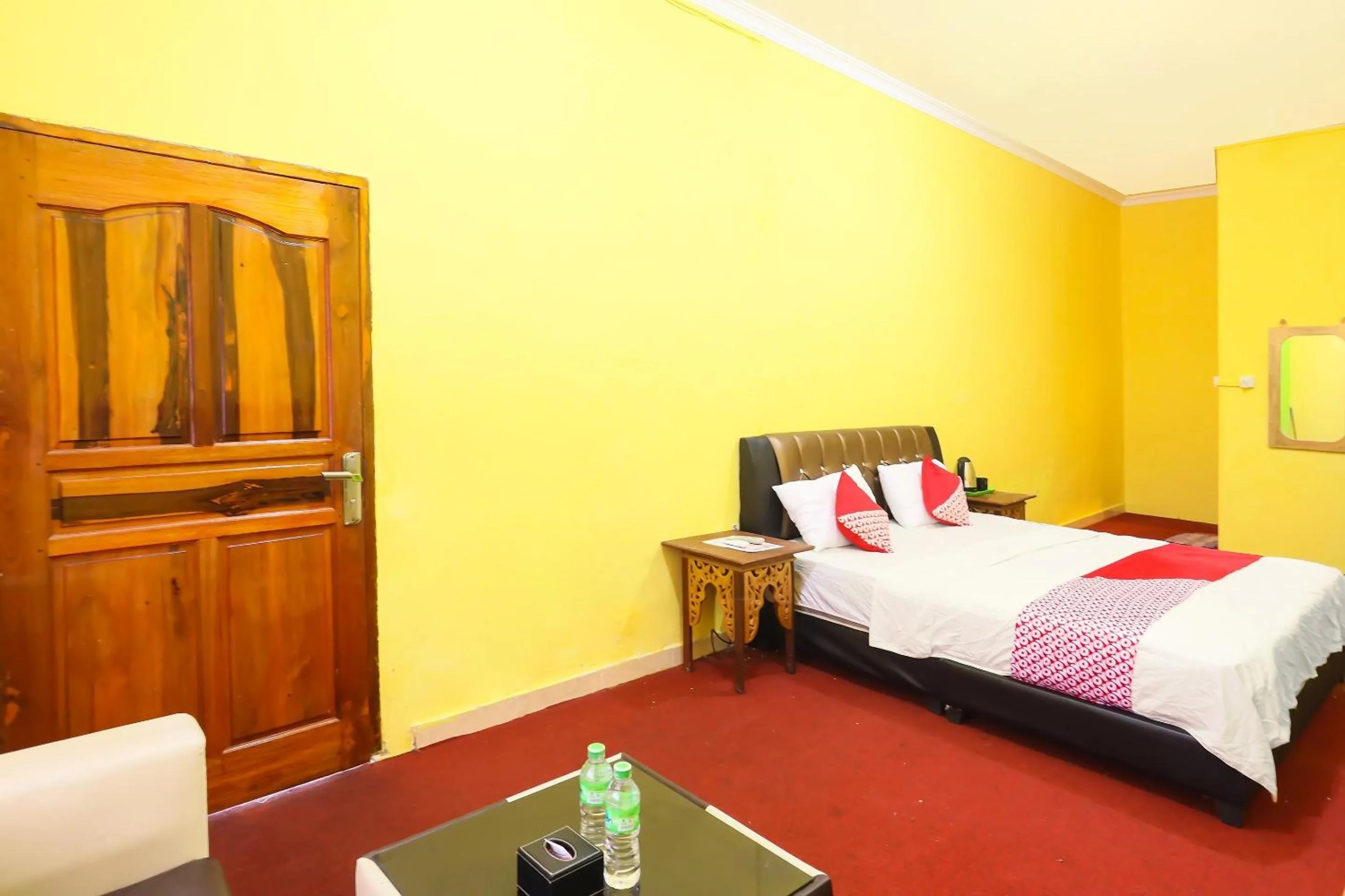 Bedroom, Bed in Hotel O Penginapan Sulthan Penyengat Syariah